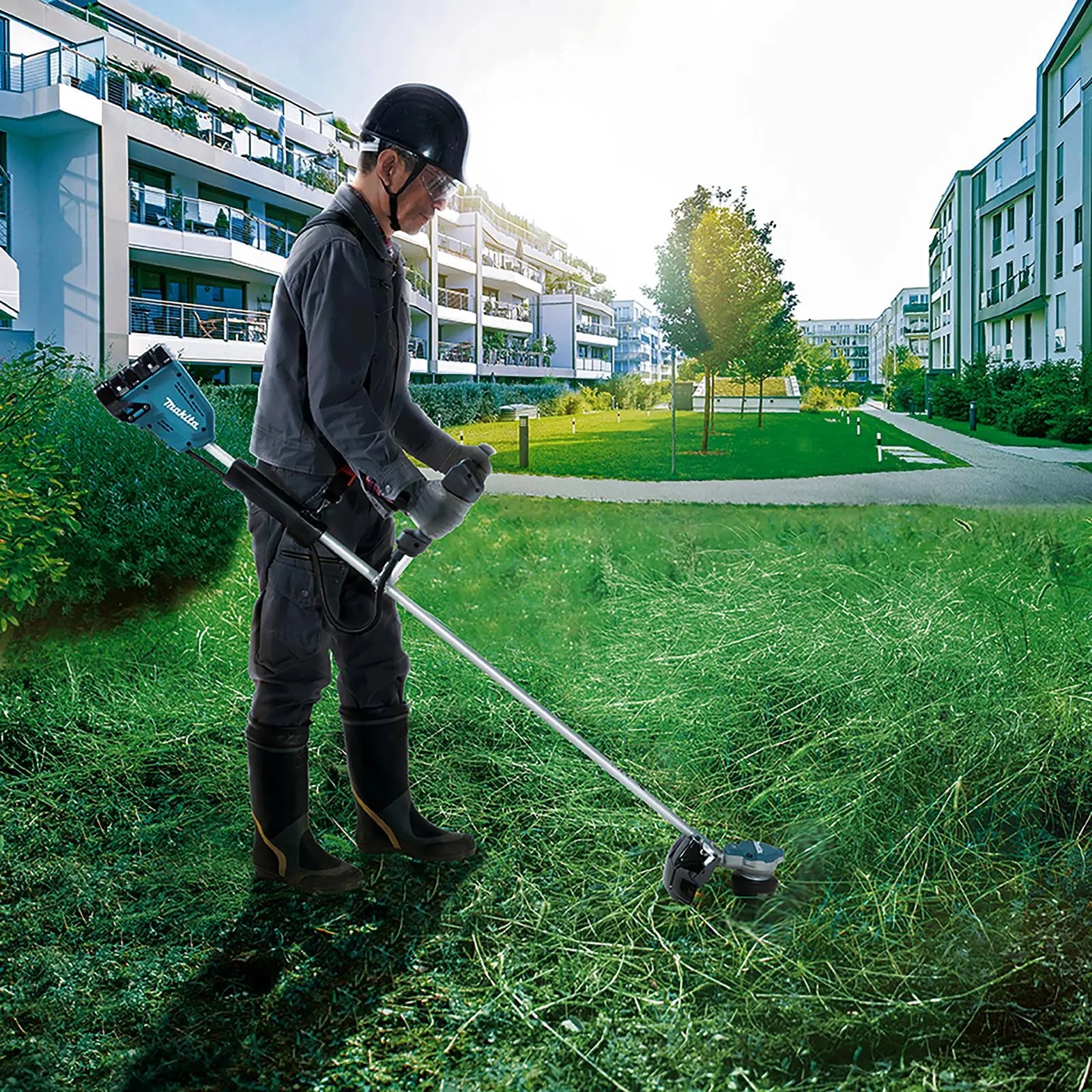 Makita Brush Cutter Kit 2 x 18V LXT Brushless Cordless Garden Lawn Strimming 2 x 6Ah Battery and Dual Rapid Charger DUR368APG2  White Rose Tools