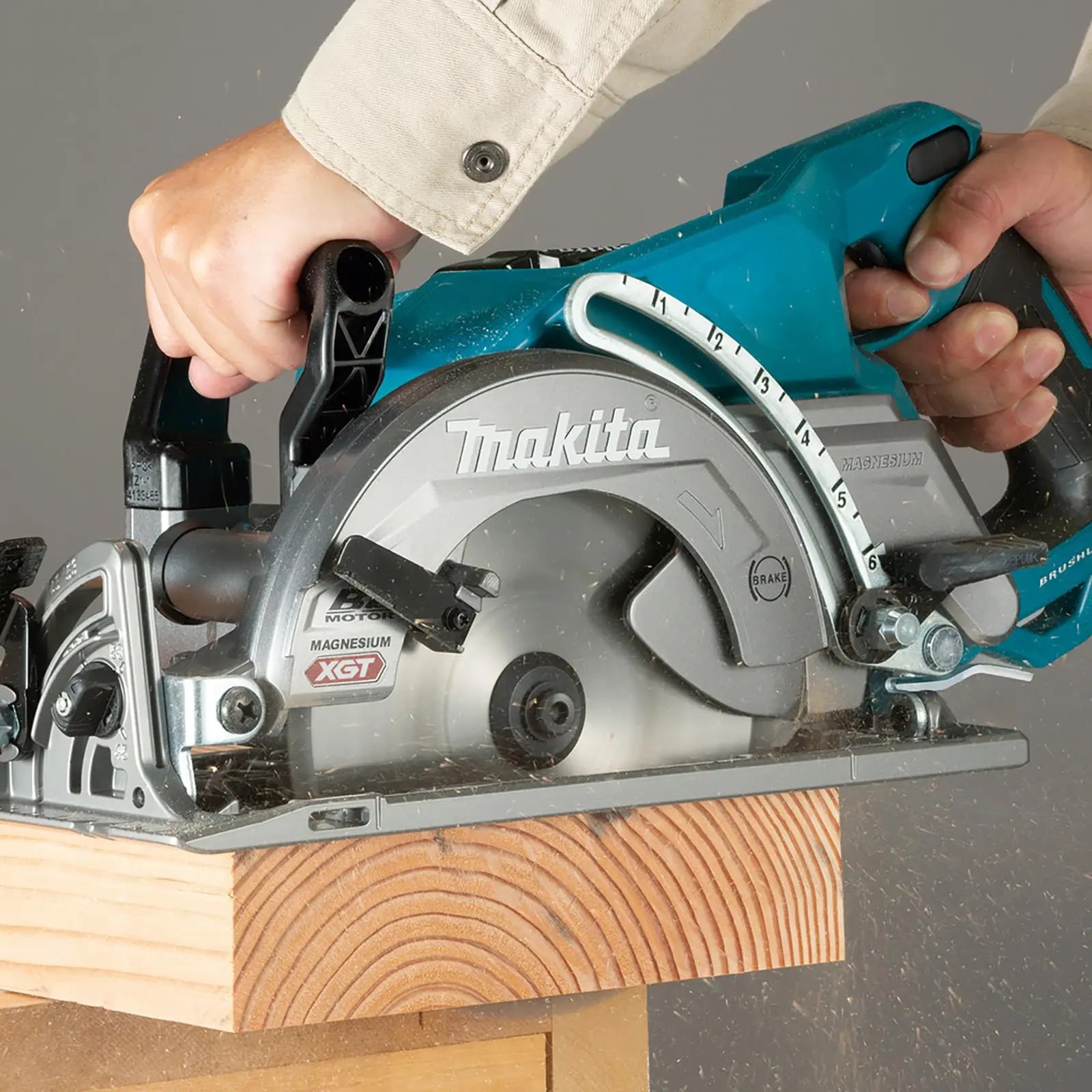 Makita Circular Saw 185mm XGT 40V Max Cordless Brushless Body Only RS001GZ  White Rose Tools