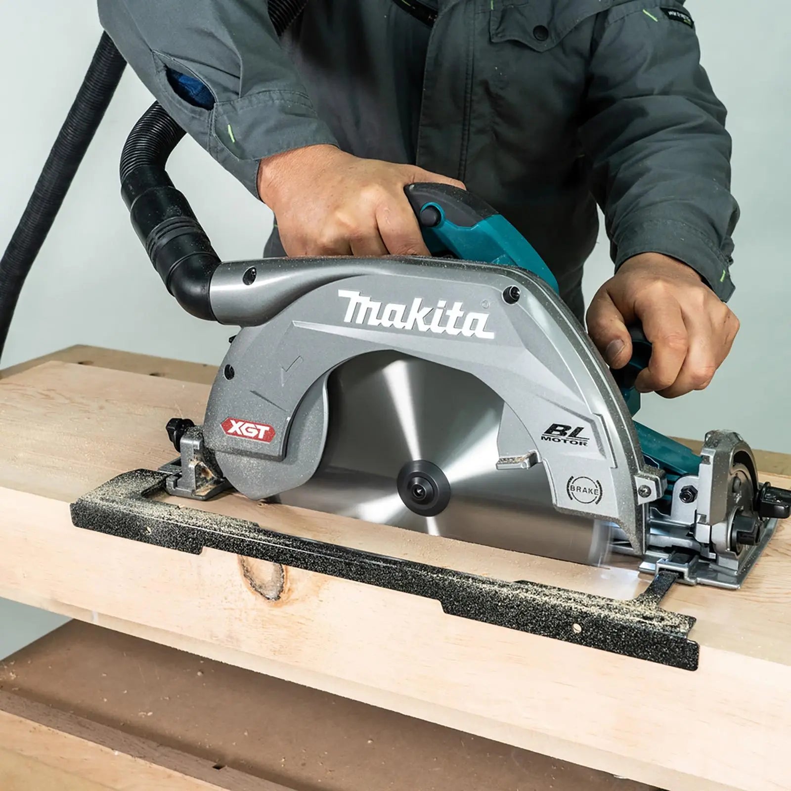 Makita Circular Saw 270mm 40V Max XGT Brushless Body Only HS011GZ White Rose Tools