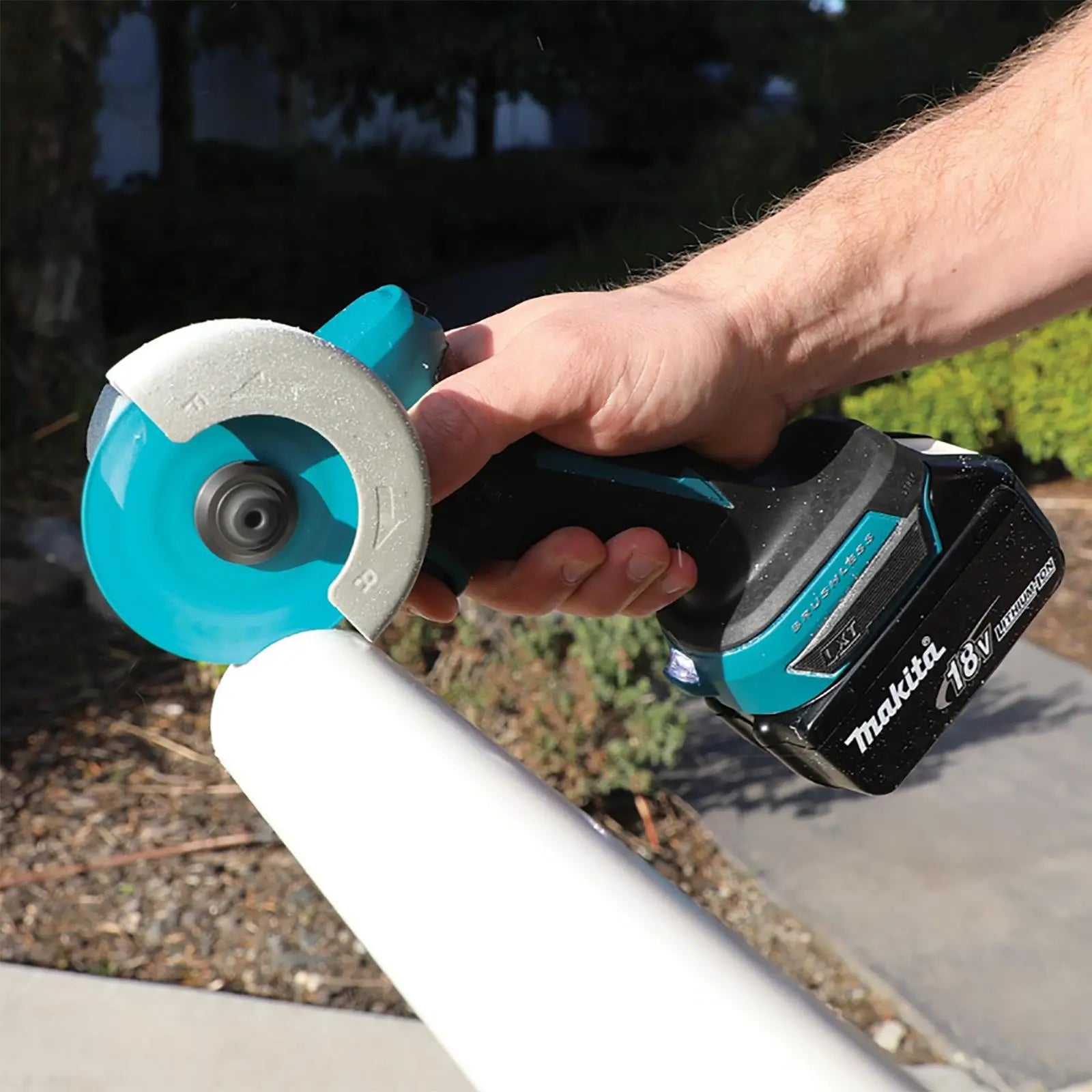 Makita Compact Disc Cutter Grinder 76mm 18V LXT Brushless Cordless DMC300Z Body Only White Rose Tools