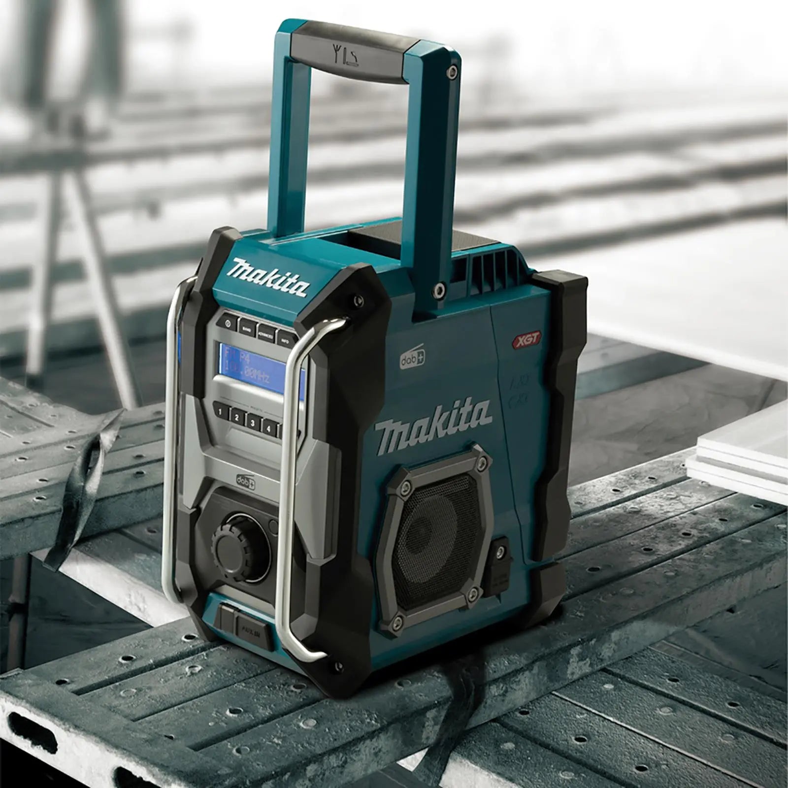 Makita DAB Radio Job Site Work Cordless CXT LXT XGT Phone Charger USB AUX MR003GZ Body Only  White Rose Tools