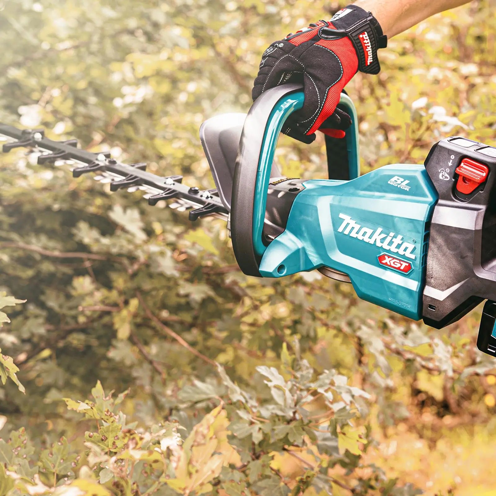 Makita Hedge Trimmer 60cm 40V XGT Li-ion Brushless Cordless Garden Bush Cutter Cutting Bare Unit Body Only UH006GZ  White Rose Tools