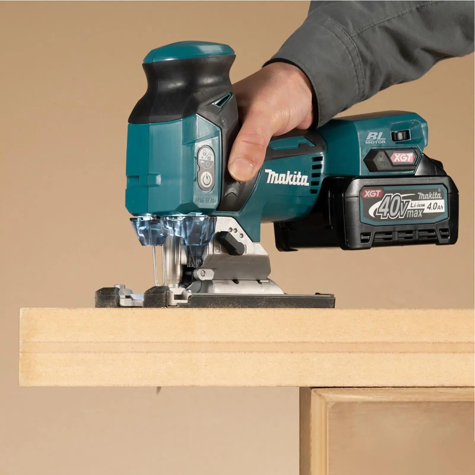 Makita Jigsaw XGT 40V Max Li-ion Cordless in Makpac Type 3 Case JV001GZ01 Body Only White Rose Tools