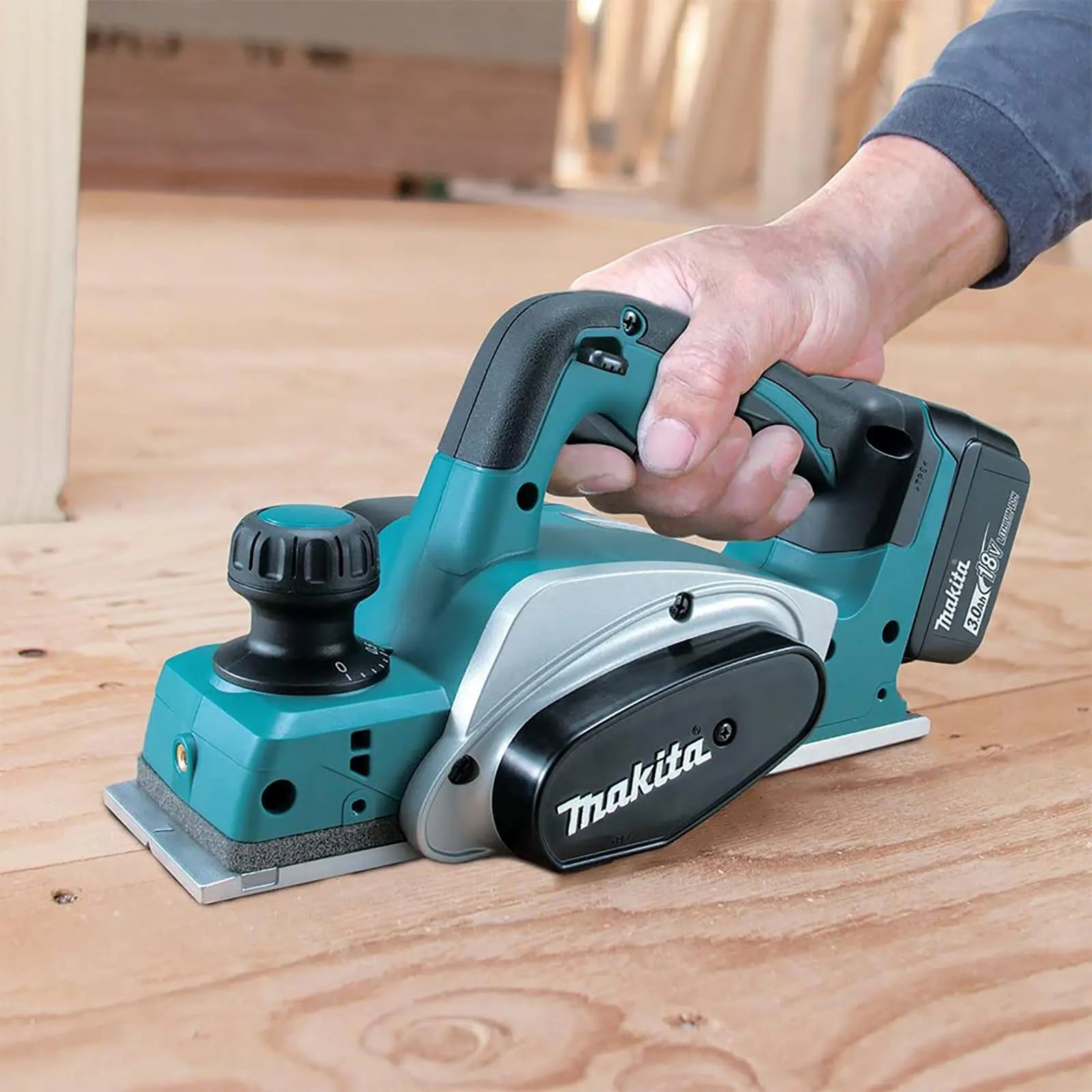Makita Planer Compact Heavy Duty 18V LXT Li-ion Cordless DKP180Z Body Only  White Rose Tools