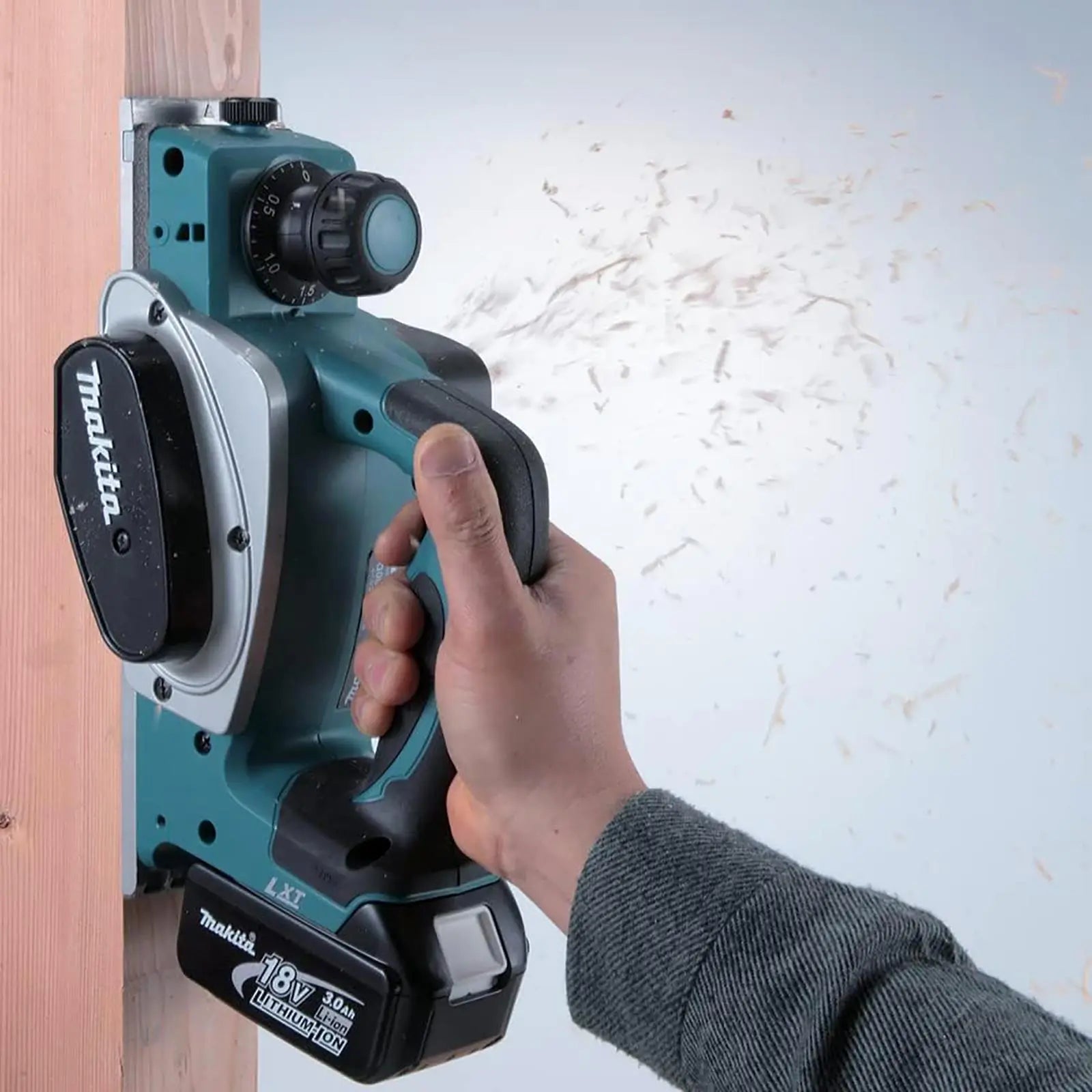 Makita Planer Compact Heavy Duty 18V LXT Li-ion Cordless DKP180Z Body Only  White Rose Tools