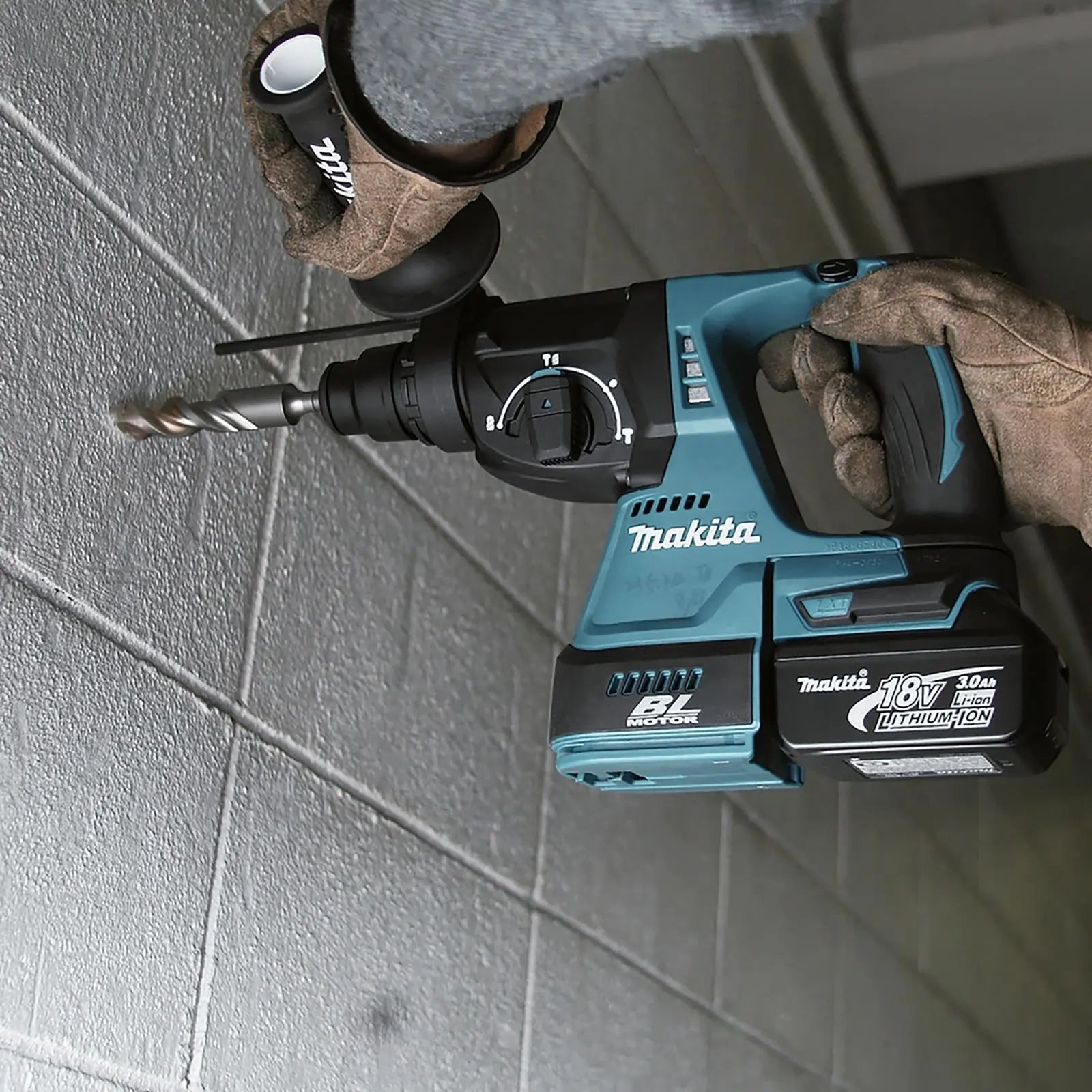 Makita SDS Plus Rotary Hammer Drill 18V LXT Brushless Cordless DHR242Z Body Only  White Rose Tools