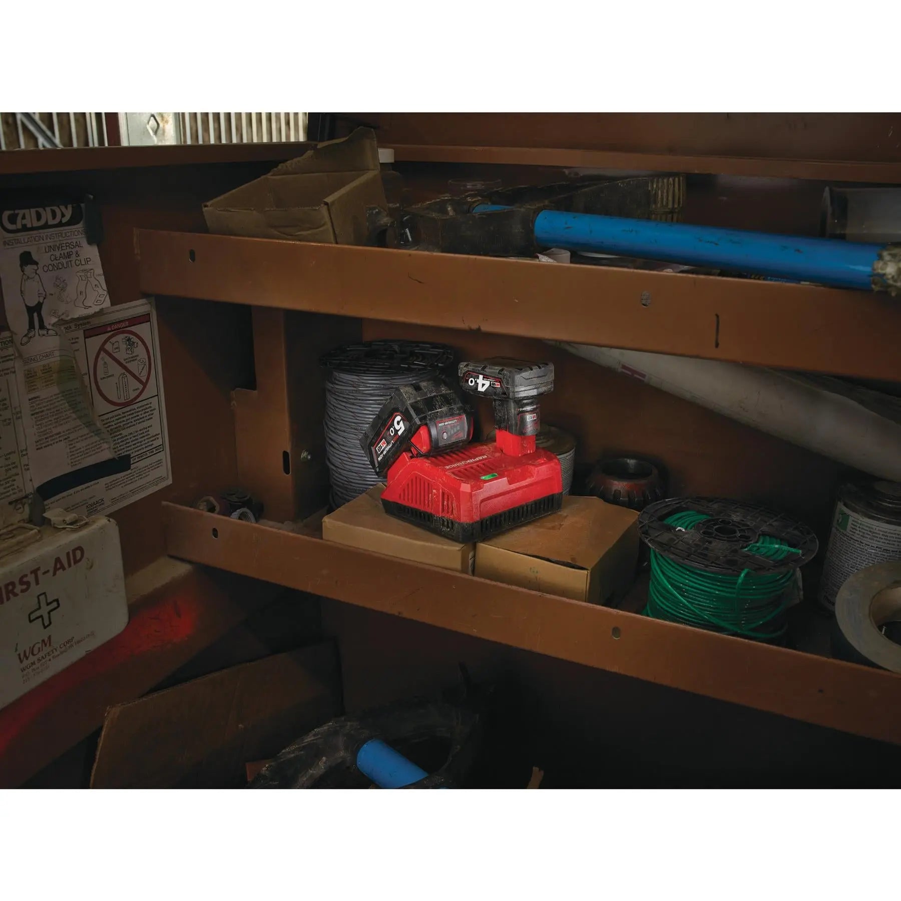 Milwaukee 12-18V Fast Charger for M12 and M18 Li-ion Batteries M12-18FC White Rose Tools