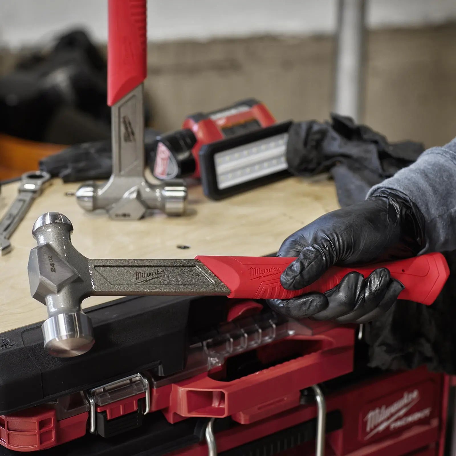 Milwaukee Ball Pein Hammer Steel 680g 24oz i-Beam Handle White Rose Tools