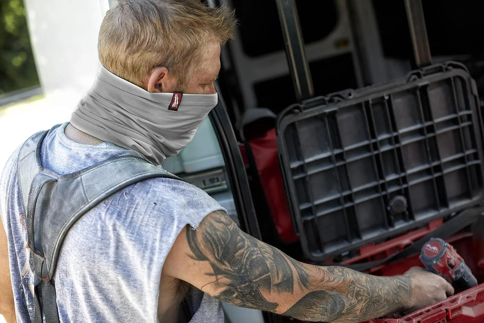 Milwaukee Grey Performance Neck Gaiter and Face Mask White Rose Tools