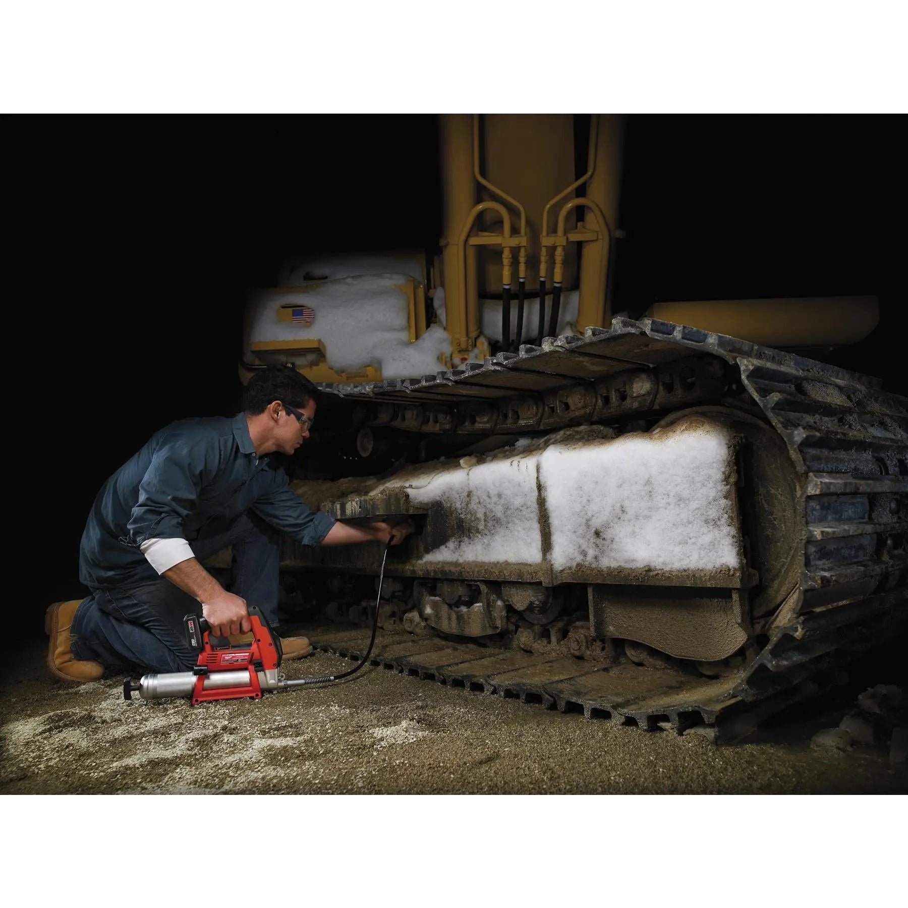 Milwaukee M12 12V Sub Compact Cordless Grease Gun Bare Unit M12GG-0 White Rose Tools