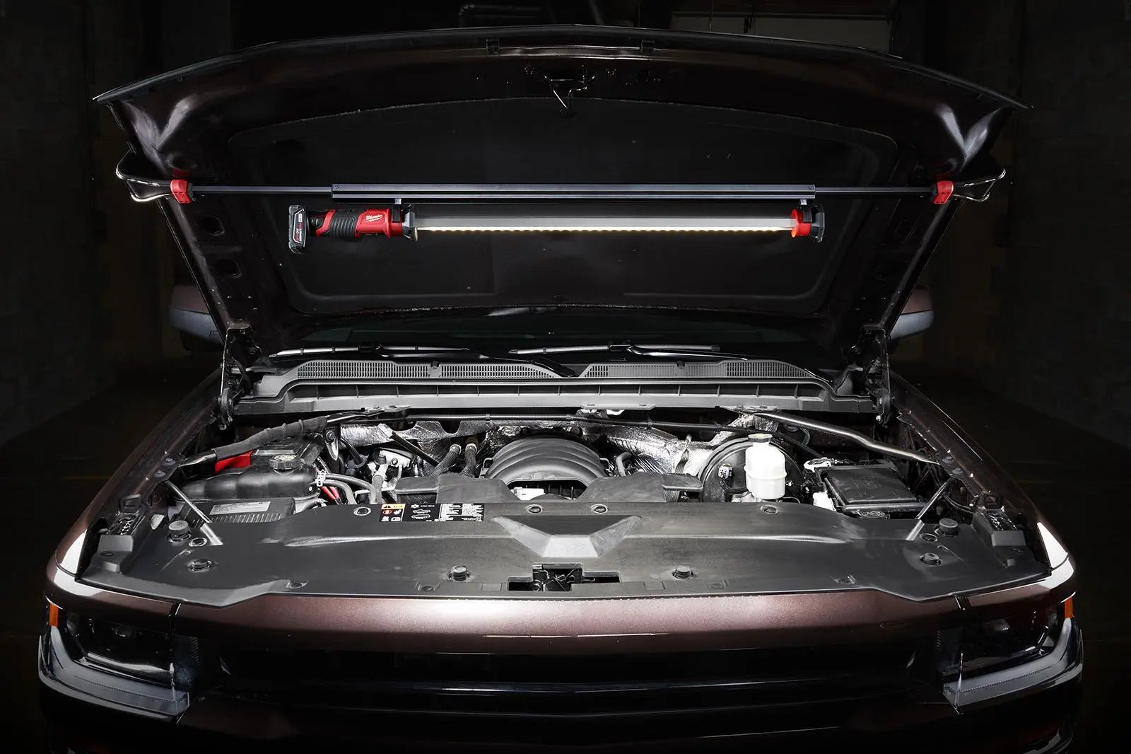 Milwaukee M12 12V Underhood LED Light 1350 Lumens TRUEVIEW Bonnet Inspection Bare Unit M12UHL-0 White Rose Tools