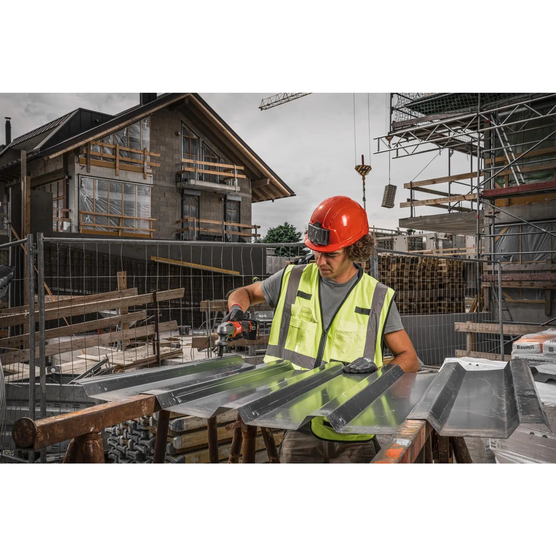 Milwaukee M12 Fuel 12V 1.6mm Cordless Nibbler in HD Box Bare Unit M12FN16-0X White Rose Tools