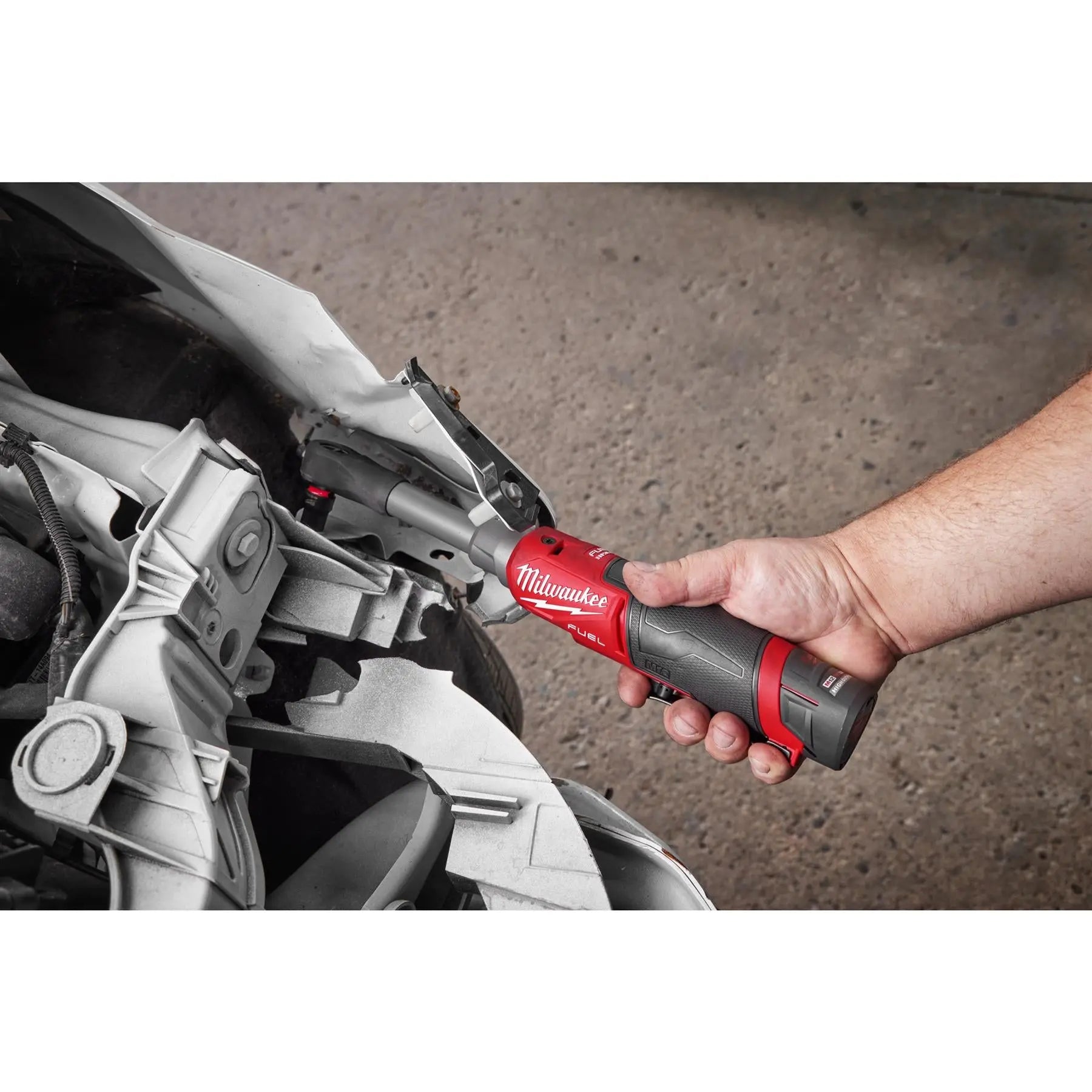 Milwaukee M12 Fuel 12V 3/8" Drive Cordless Extended Reach High Speed Ratchet Bare Unit M12FHIR38LR-0 White Rose Tools