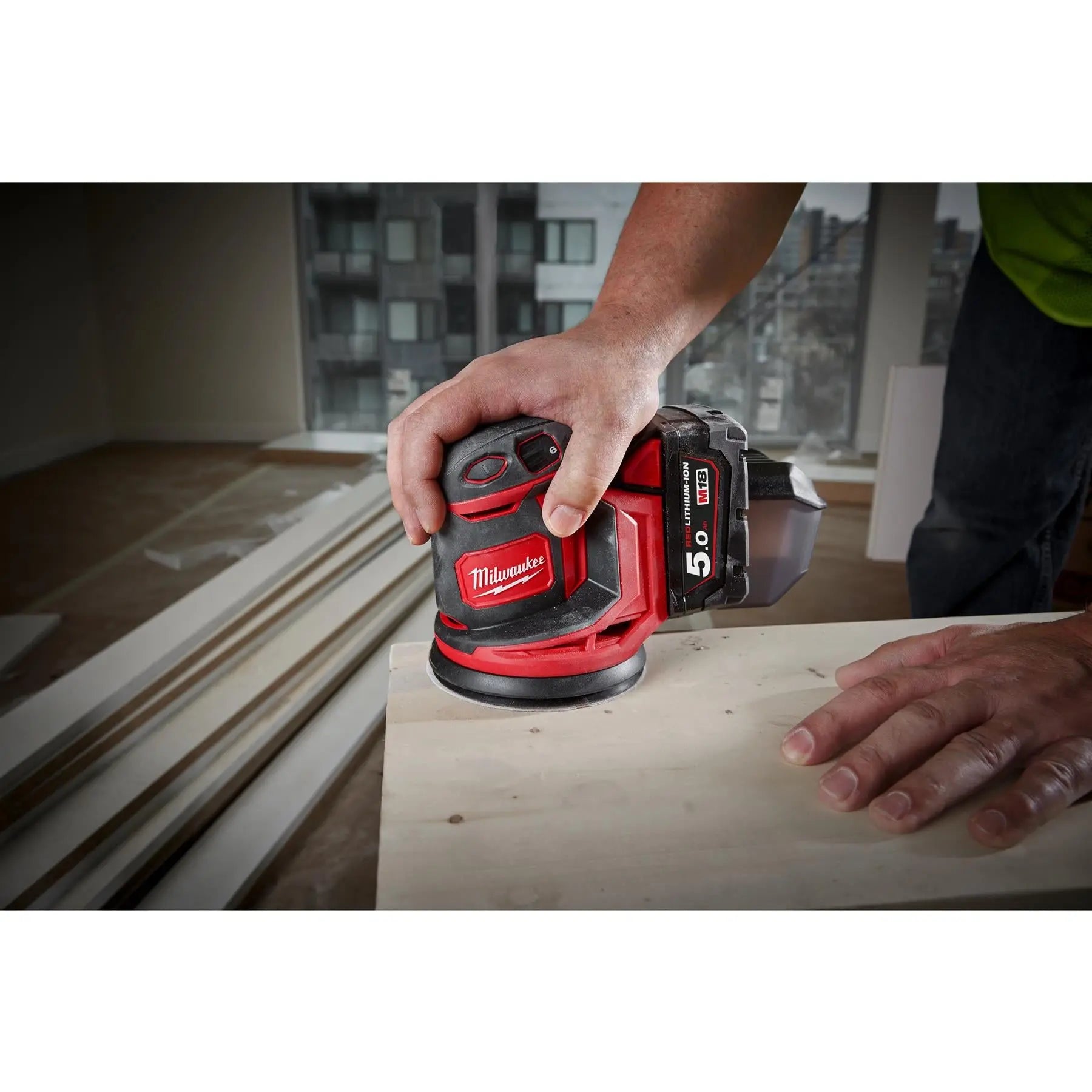Milwaukee M18 18V 125mm Cordless Random Orbital Sander Bare Unit M18BOS125-0 White Rose Tools