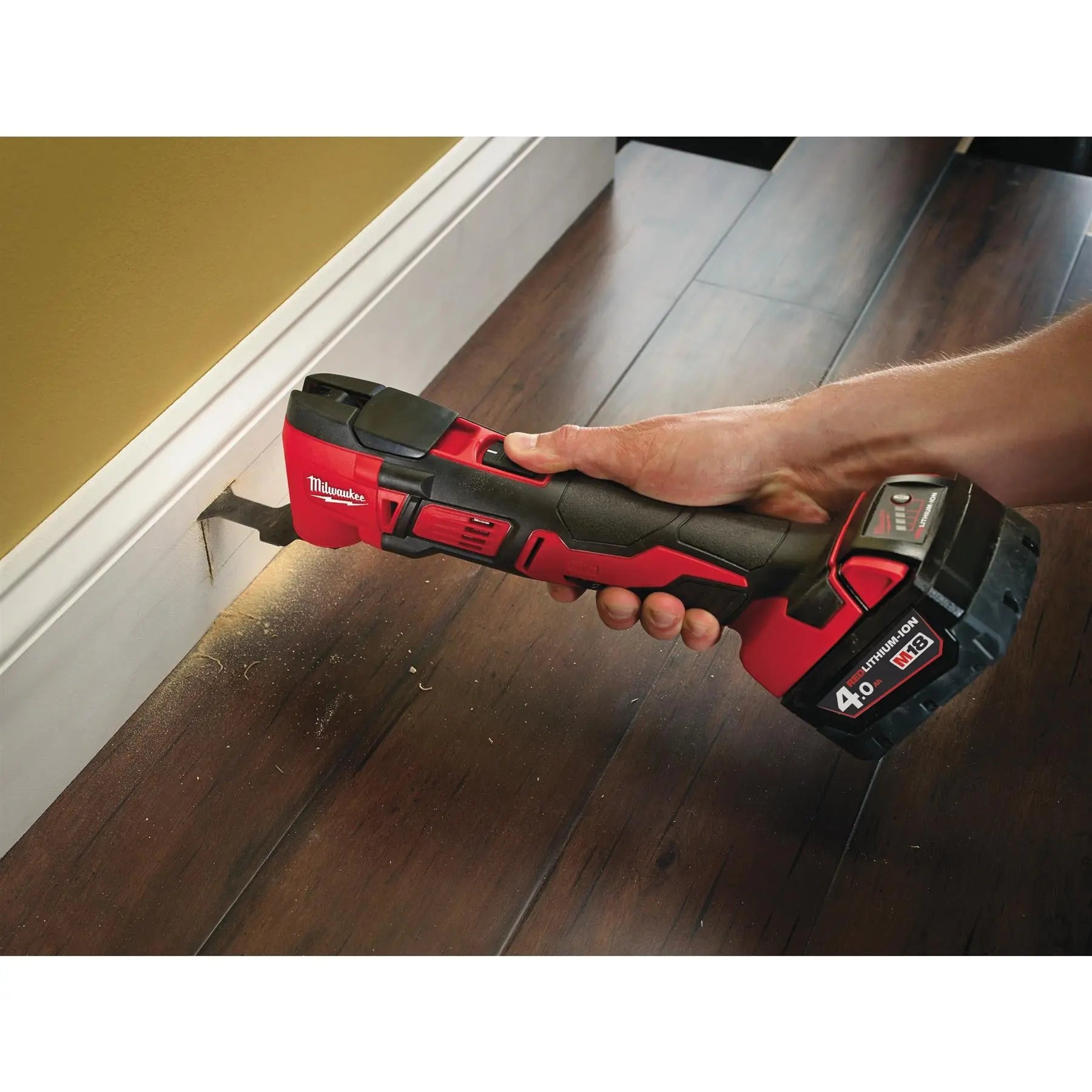 Milwaukee M18 18V Multi-Tool With Accessorites Bare Unit M18BMT-0 White Rose Tools