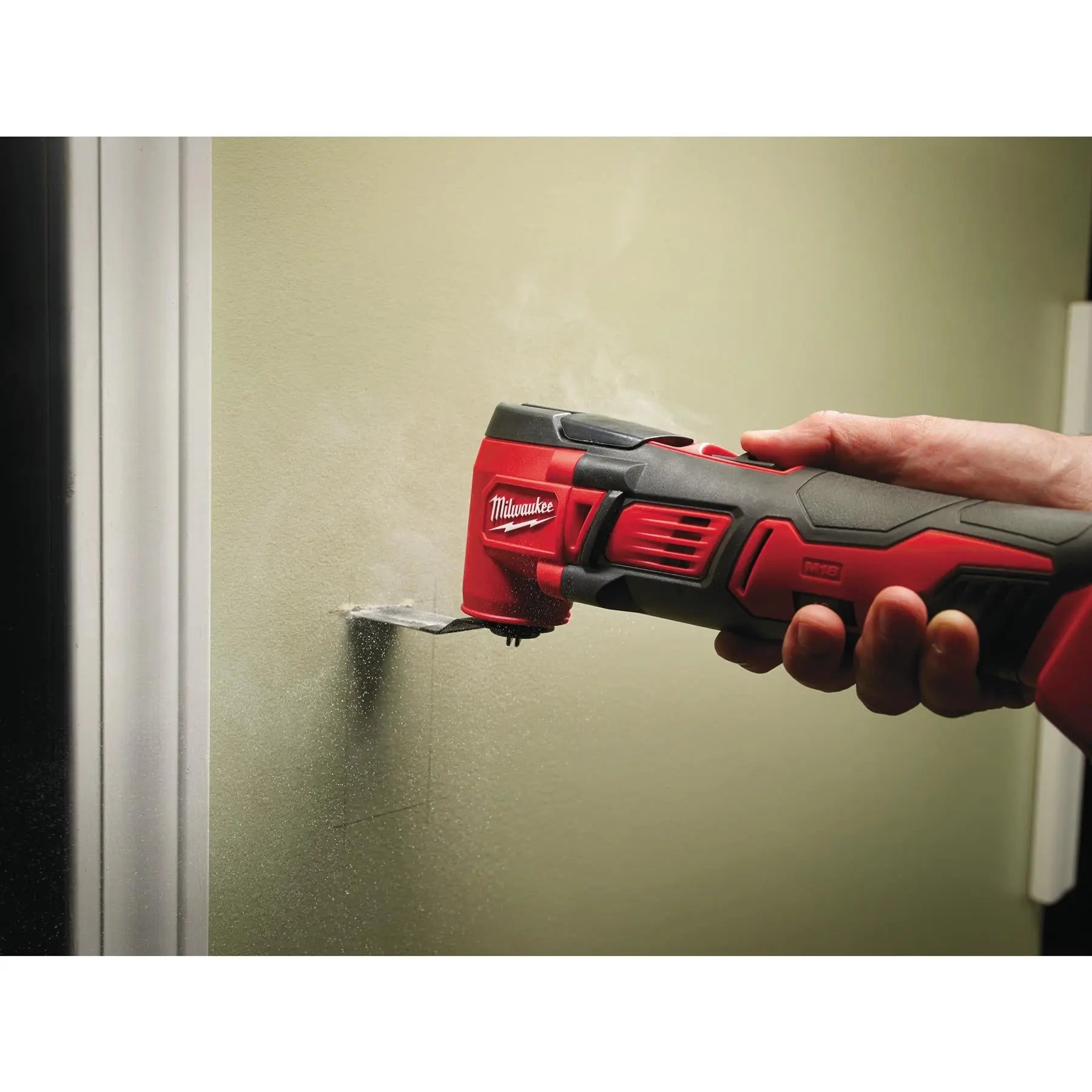 Milwaukee M18 18V Multi-Tool With Accessorites Bare Unit M18BMT-0 White Rose Tools