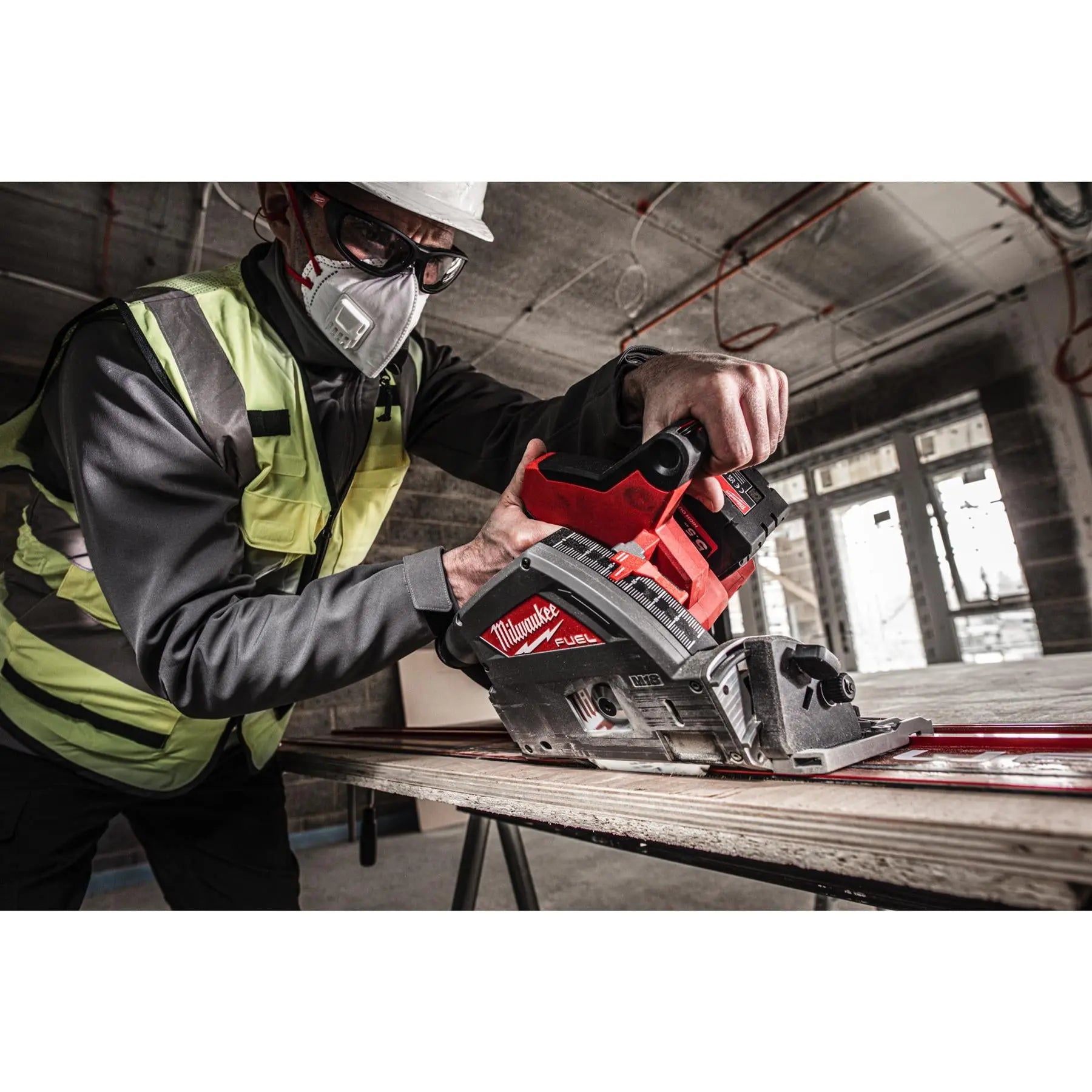 Milwaukee M18 Fuel 18V 55mm Cordless Plunge Saw in Packout XL Tool Box Bare Unit M18FPS55-0P White Rose Tools