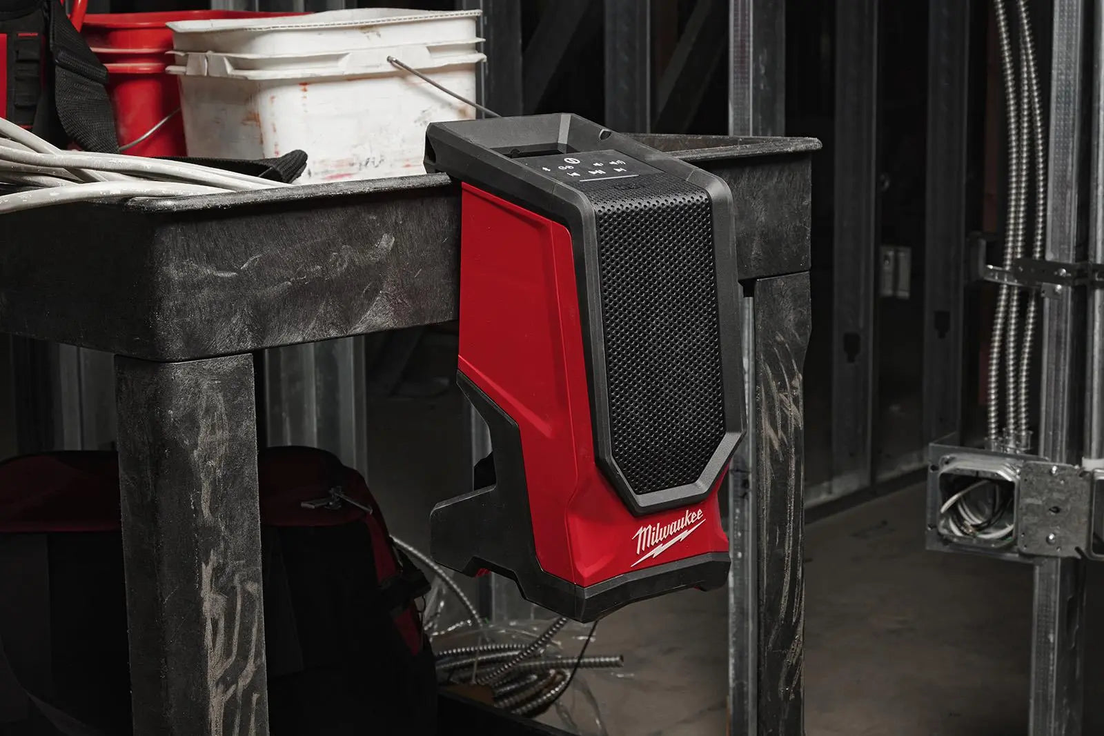 Milwaukee M18 Jobsite Bluetooth Speaker Body Only M18SPEJSG2-0 White Rose Tools