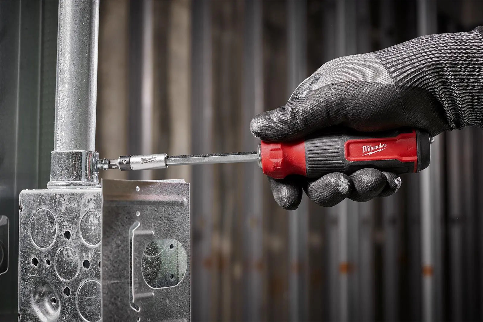 Milwaukee Multi Bit Screwdriver Set 27 in 1 Pozi Phillips Torx Slotted Hex White Rose Tools