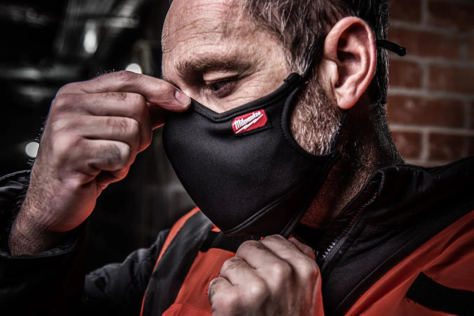 Milwaukee Performance Face Mask Covering L/XL 3 Pack White Rose Tools