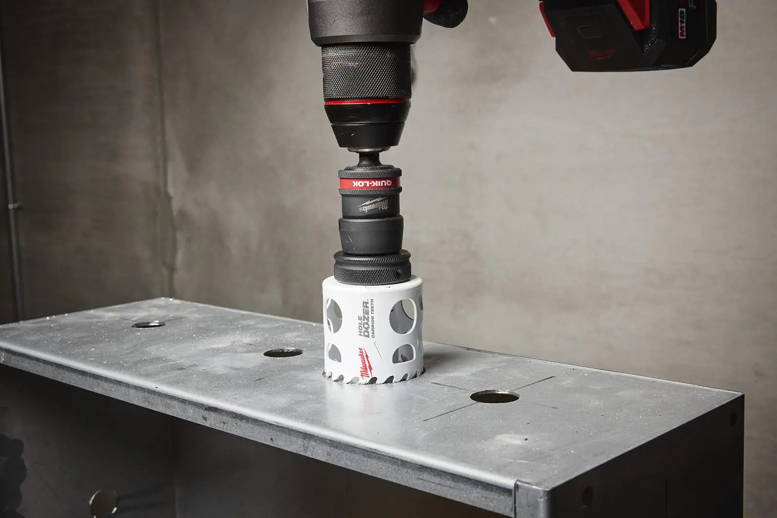 Milwaukee Quik-Lok Holesaw Arbor 11mm Hex Shank 32-210mm Hole Saws White Rose Tools