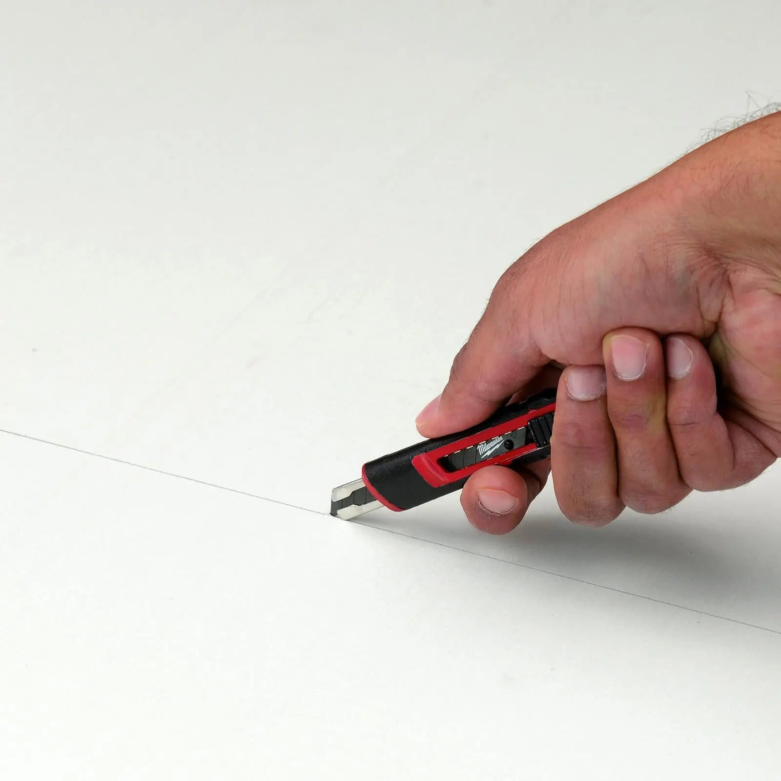 Milwaukee Snap Off Knife 9mm Cutting Blade