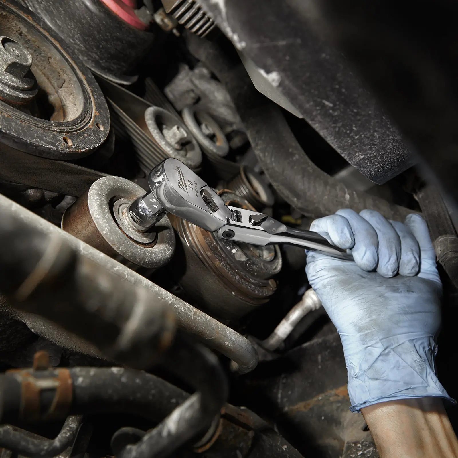 Milwaukee Socket Ratchet Wrench Flexible Head 3/8" Drive 90 Tooth Slim Profile Head White Rose Tools