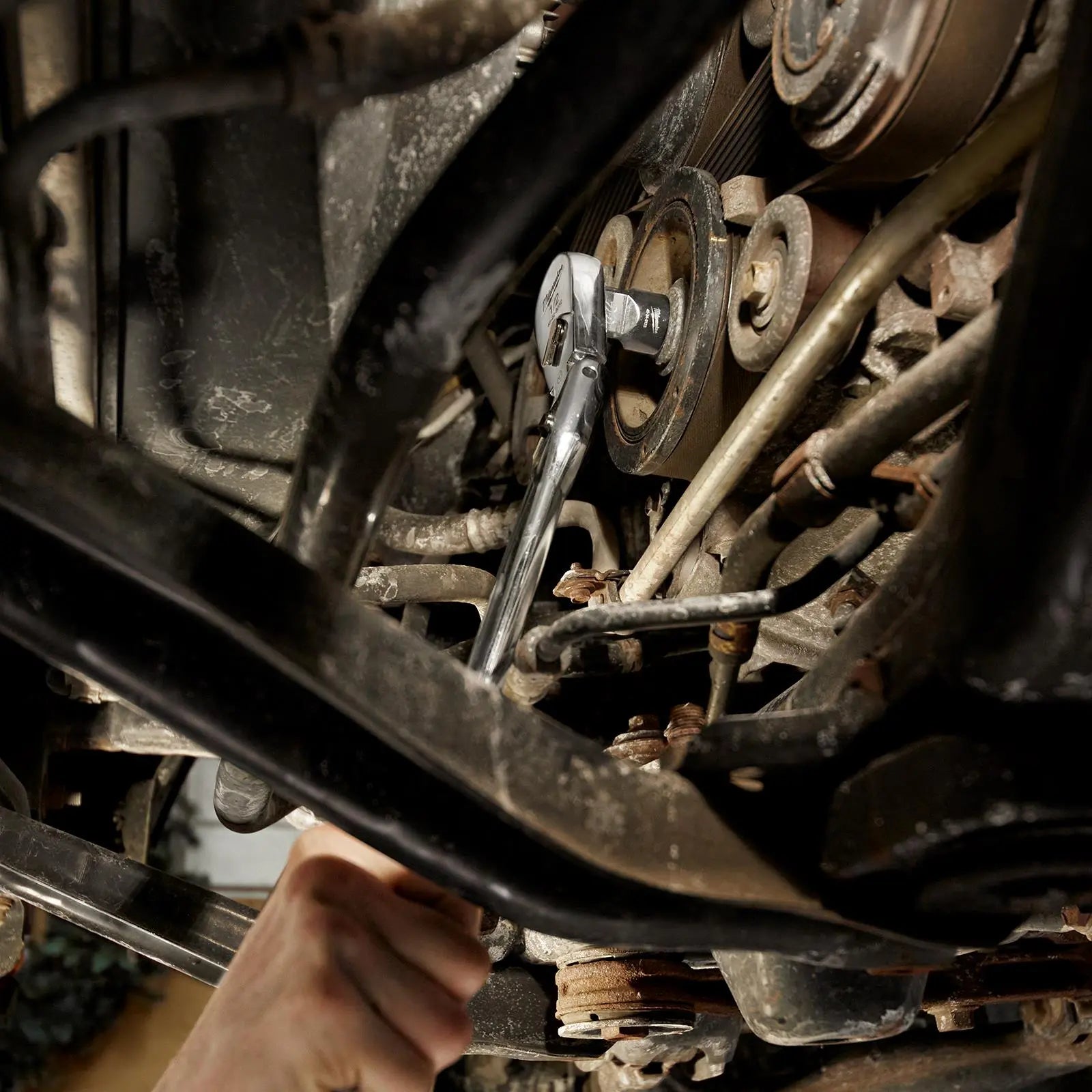 Milwaukee Socket Ratchet Wrench Long Flexible Head 1/2" Drive 90 Tooth Slim Profile Head White Rose Tools