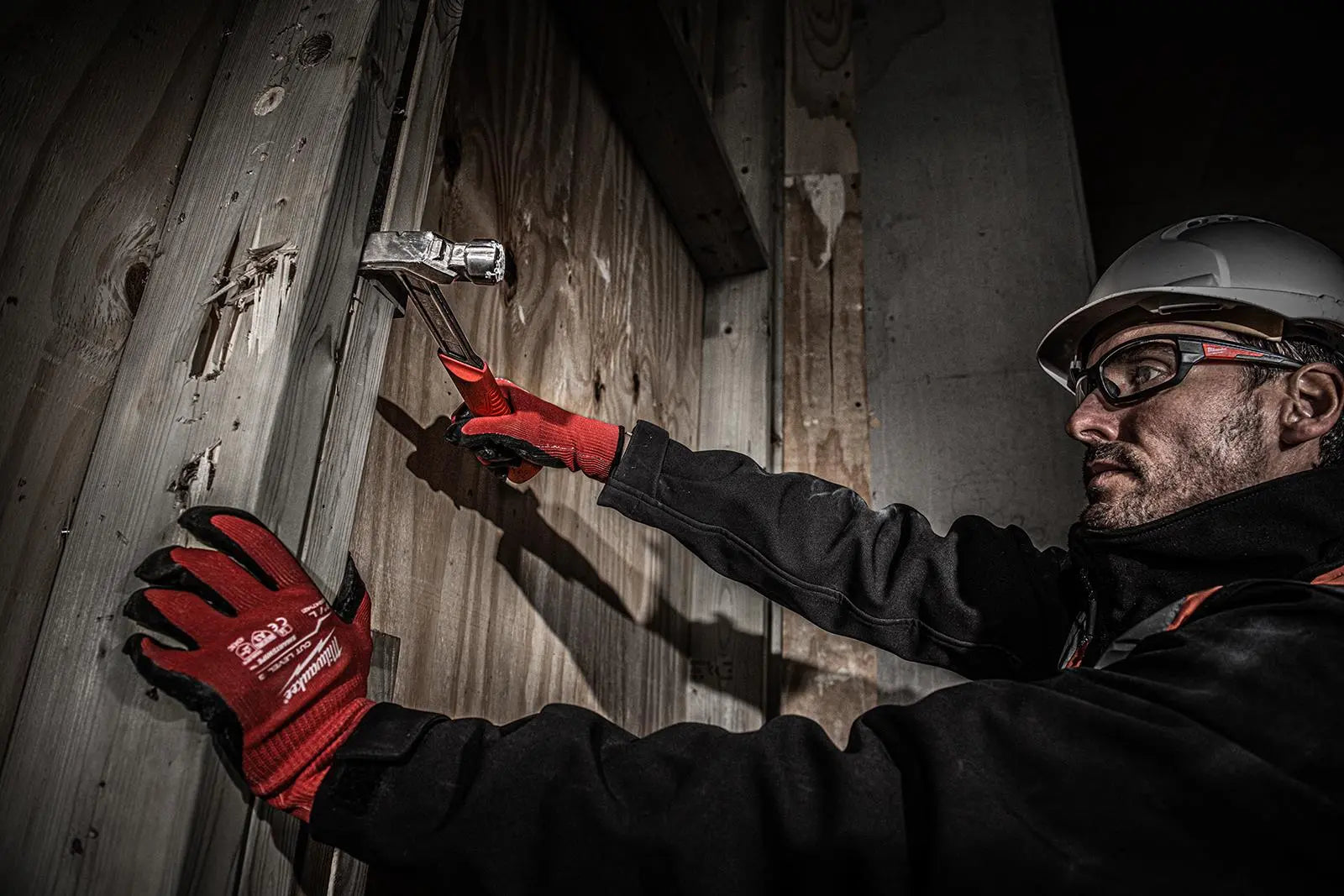 Milwaukee Steel Rip Claw Hammer 16oz Magnetic Nail Starter