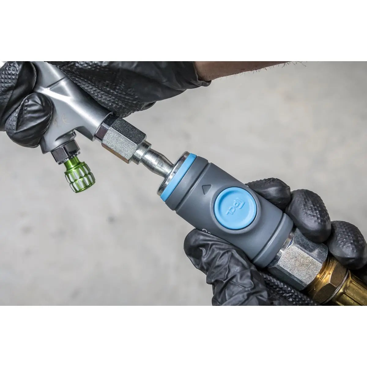 PCL Push Button Safety Coupling Body Female 1/2"BSP  White Rose Tools