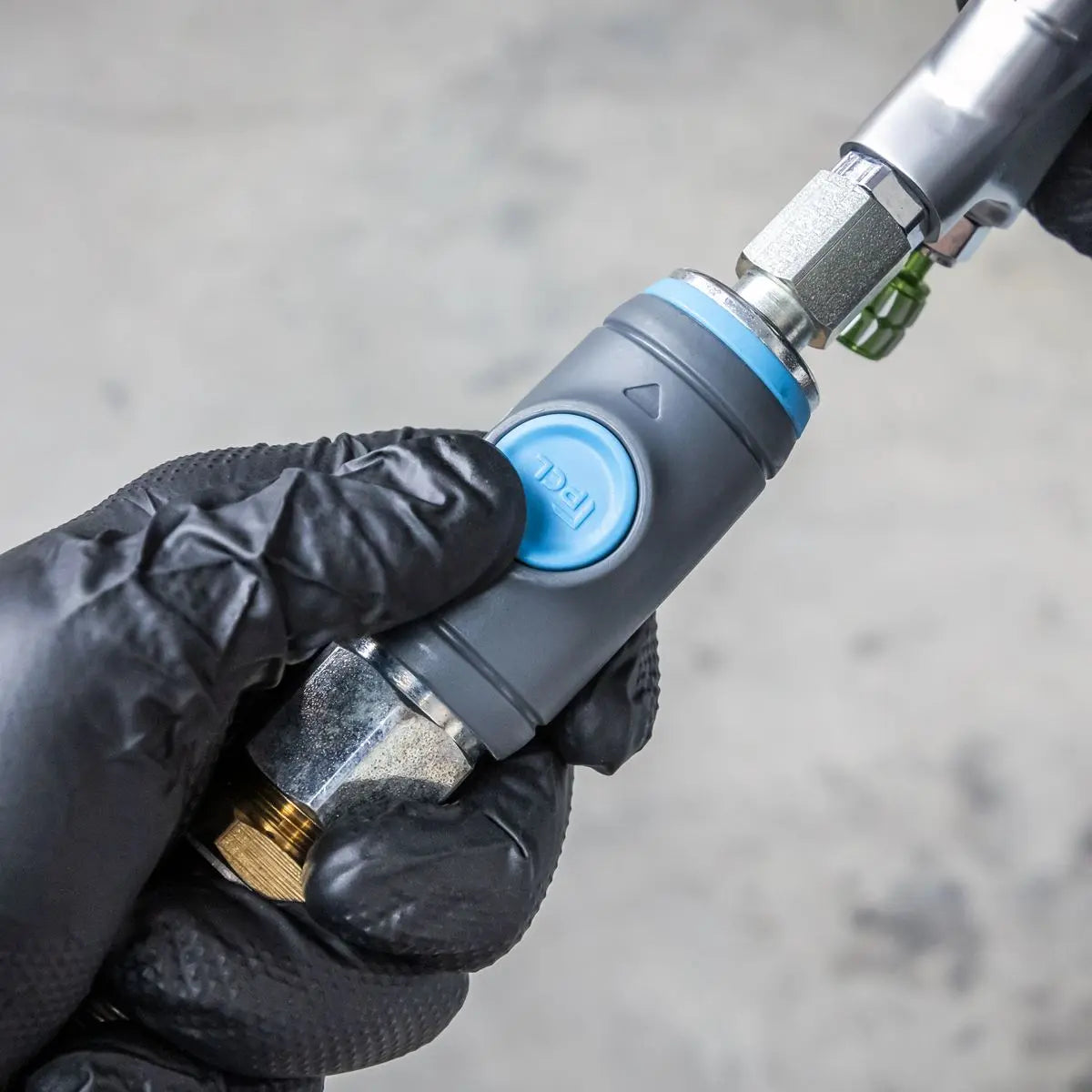 PCL Push Button Safety Coupling Body Female 1/2"BSP  White Rose Tools