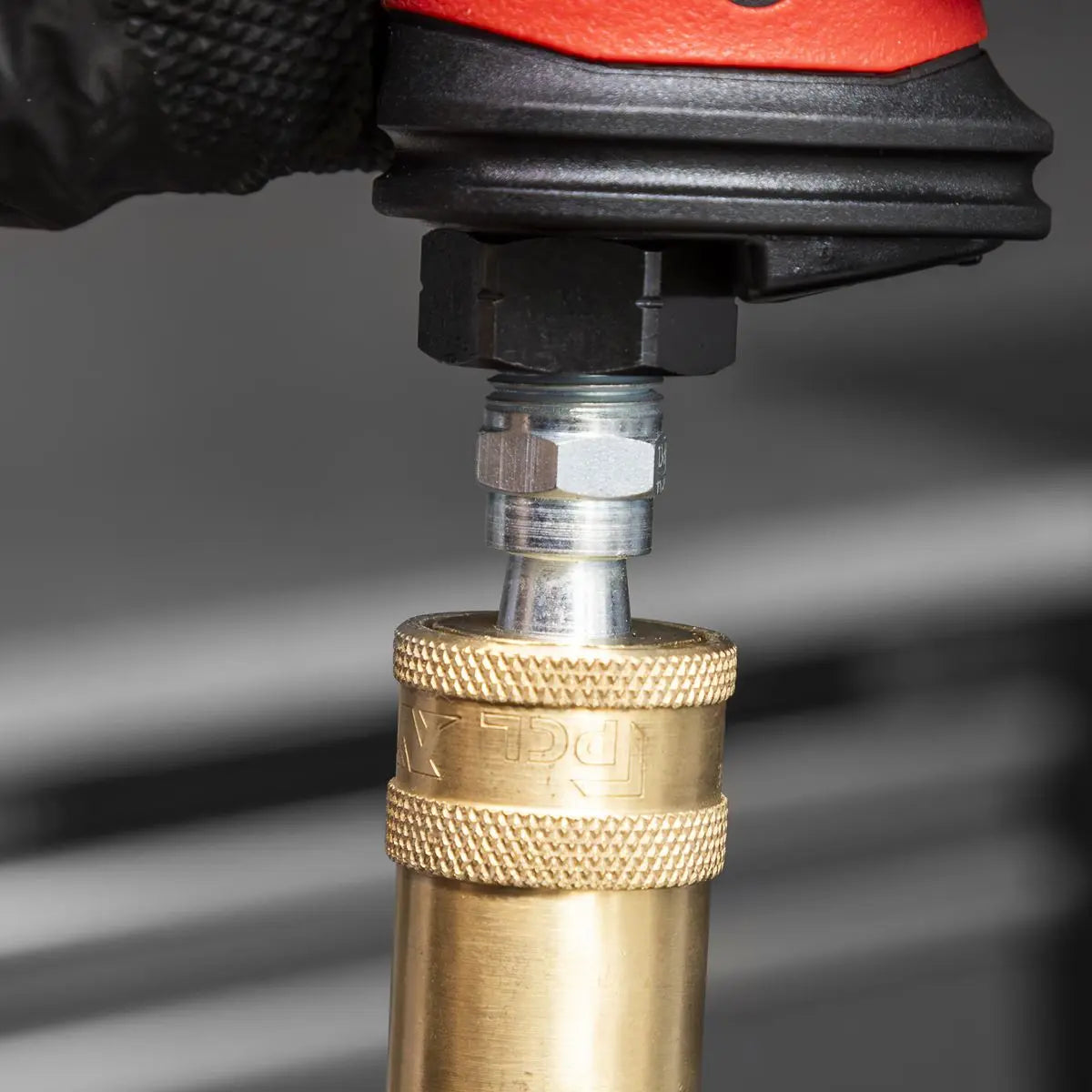 PCL Screwed PCL Safety Adaptor Male 1/4"BSPT  White Rose Tools