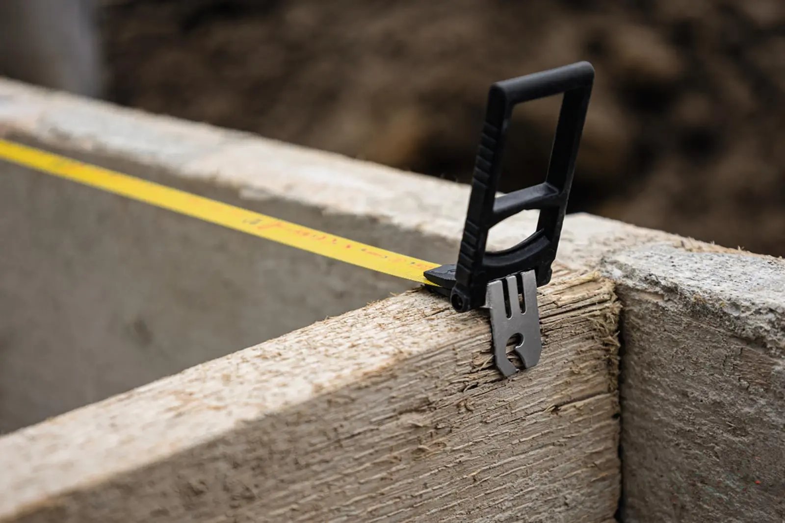 STABILA LBM 2000 STEEL Closed Case Tape Measure Steel Blade - Choose Size White Rose Tools