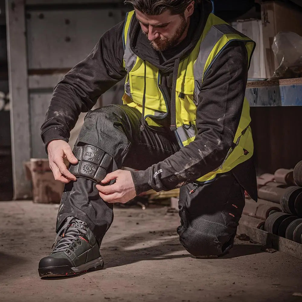 Scruffs High Visibility Technical Vest Class 2 Yellow - Choose Size  White Rose Tools