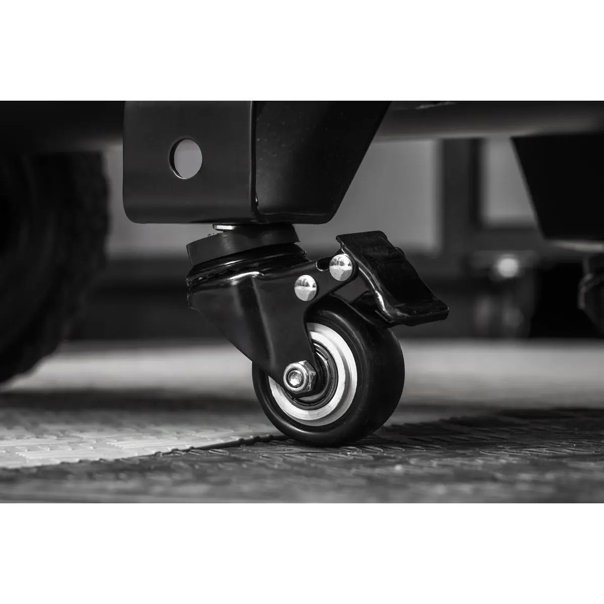 Sealey 100L Oil Free Low Noise Direct Drive Air Compressor 2 x 2hp White Rose Tools