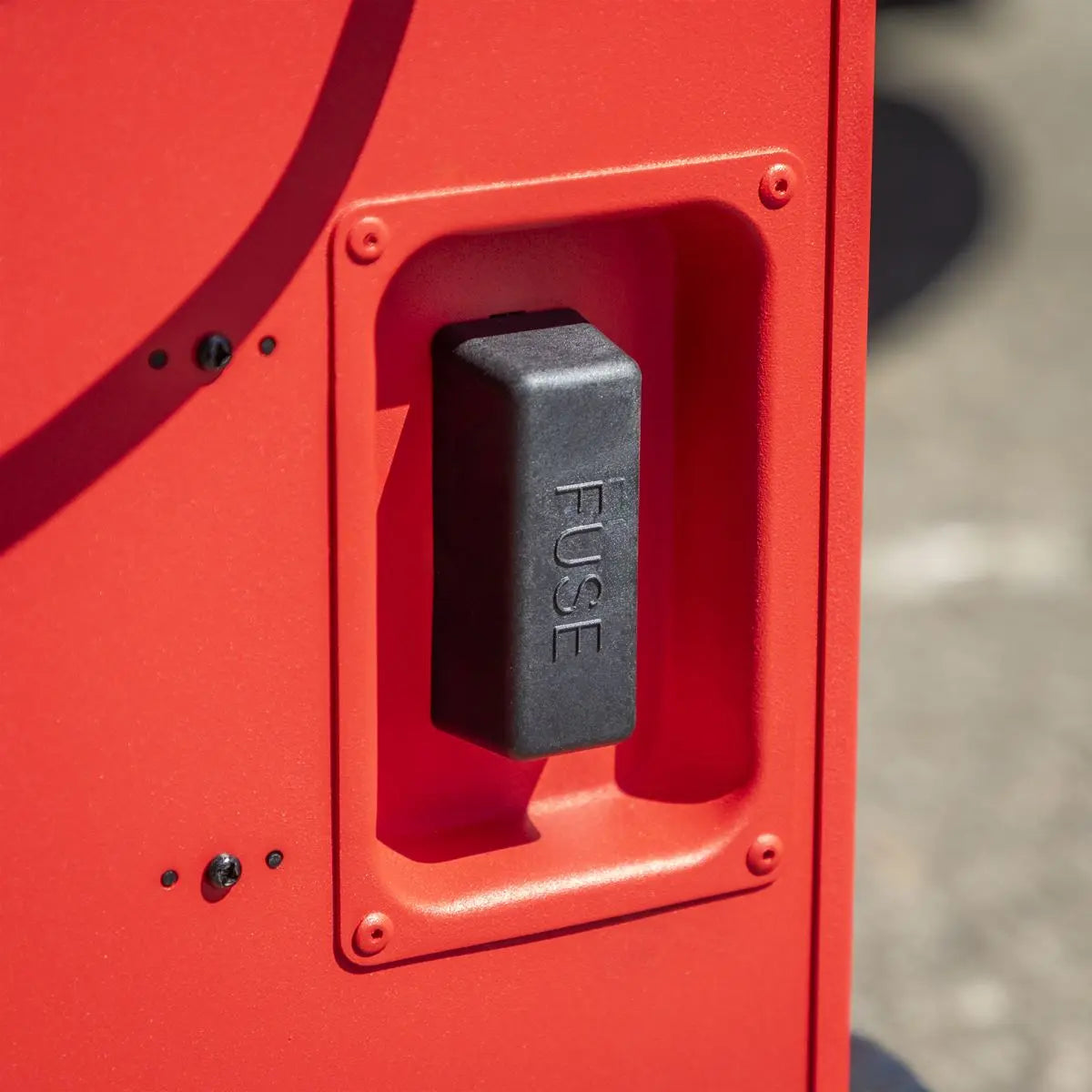 Sealey 12/24V Automatic Battery Charger 60A & 200A Starter White Rose Tools