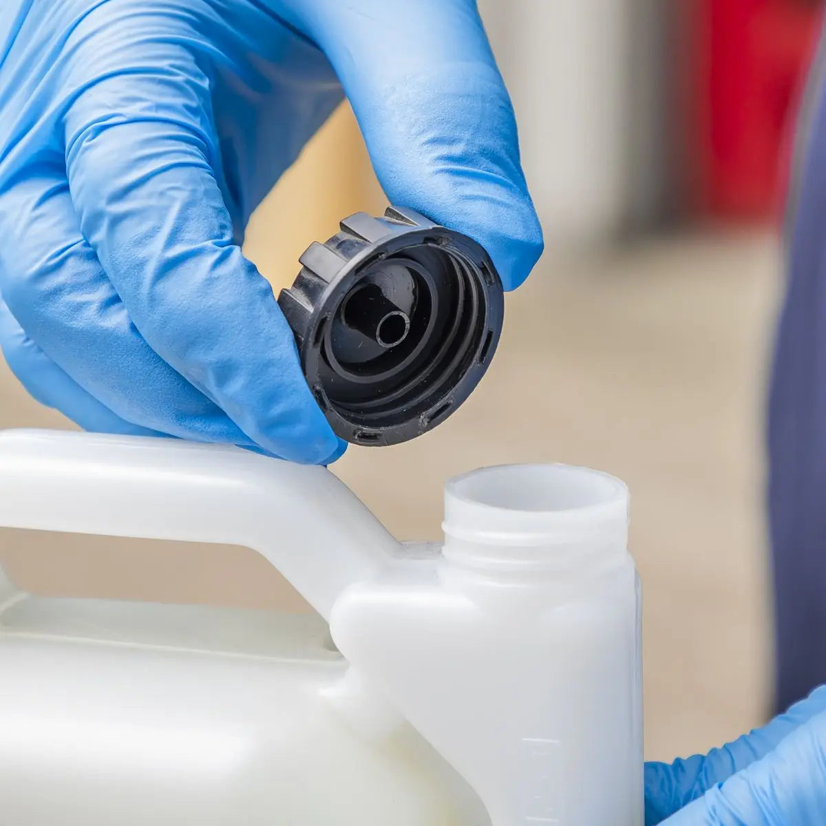 Sealey 2-Stroke Fuel Mixing Bottle 1L  White Rose Tools