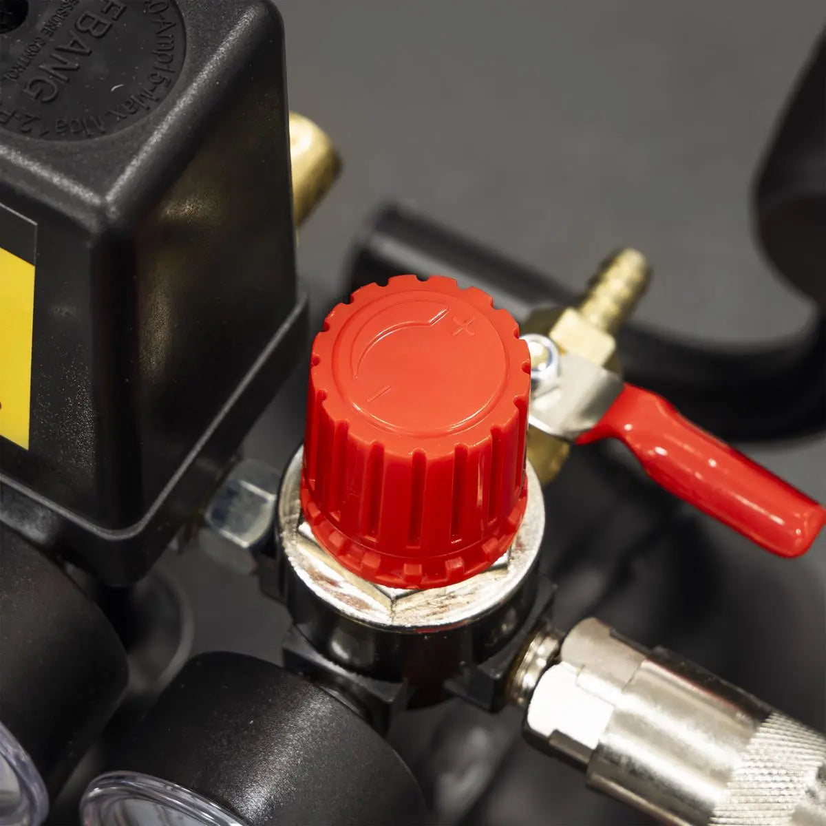 Sealey 24L Direct Drive Air Compressor 2hp with 4pc Air Accessory Kit