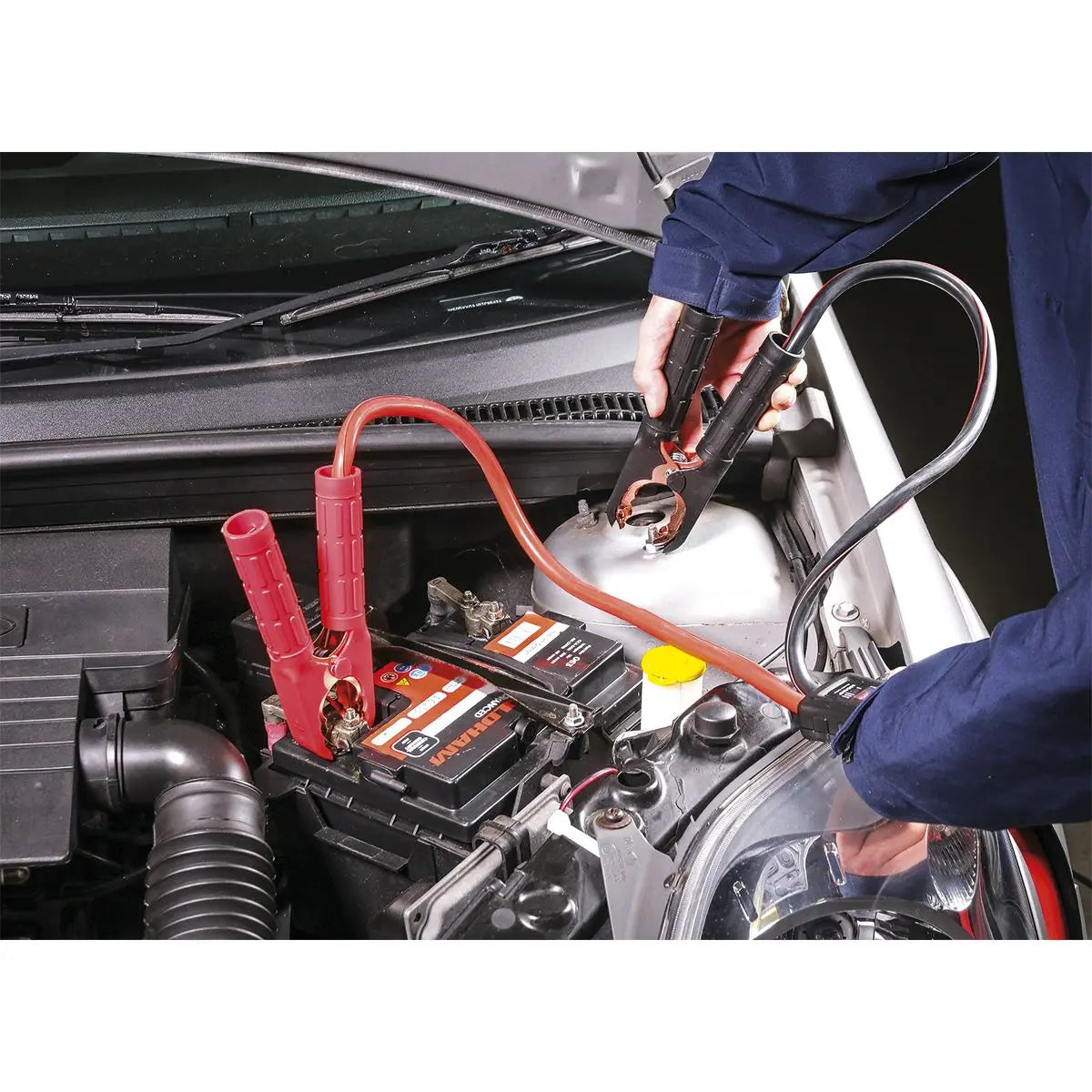 Sealey 25mm x 3.5m Booster Cables CCA 600A with Electronics Protection Case LED