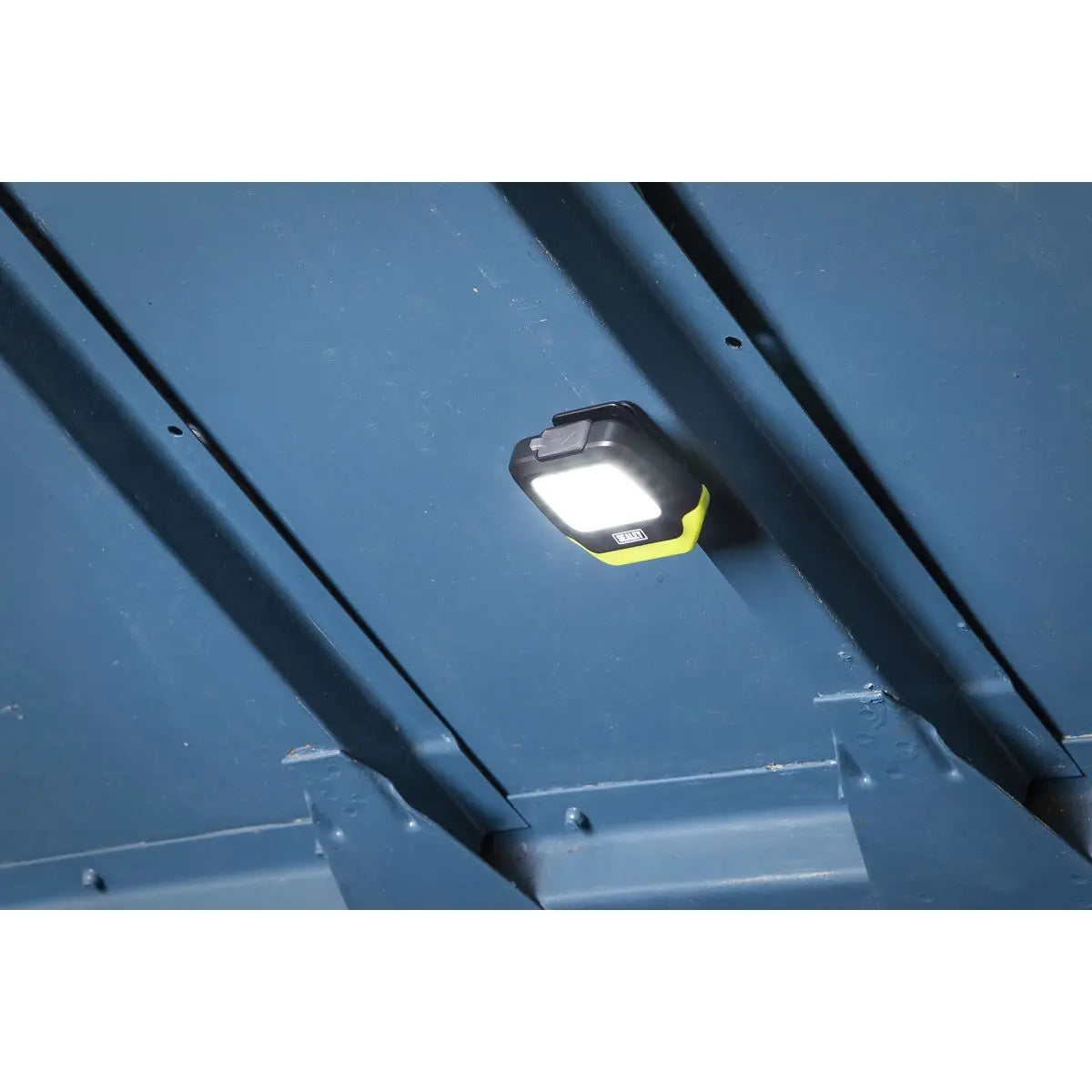 Sealey 2W & 1.5W SMD LED Rechargeable Clip Light with Auto-Sensor White Rose Tools