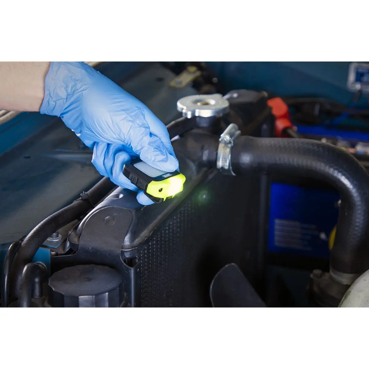 Sealey 2W & 1.5W SMD LED Rechargeable Clip Light with Auto-Sensor White Rose Tools