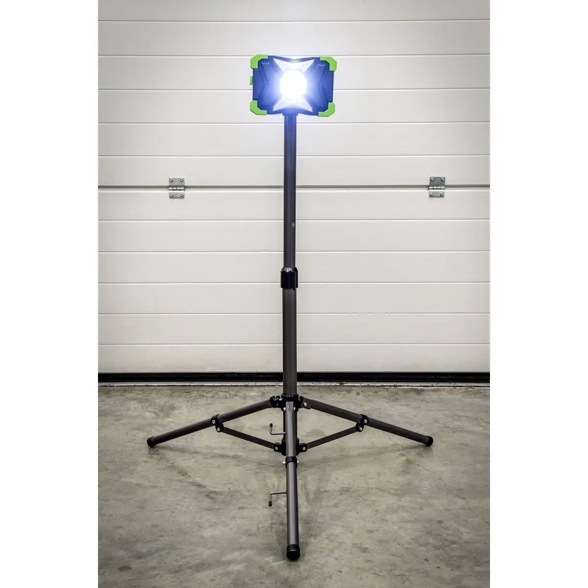 Sealey 30W COB LED Portable Floodlight & Telescopic Tripod White Rose Tools