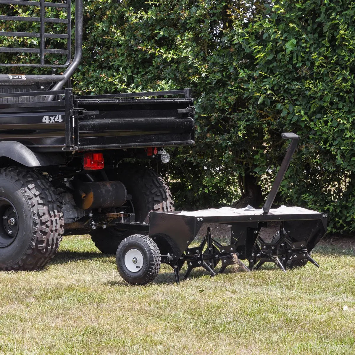 Sealey 48"Tow Behind Plug Aerator White Rose Tools