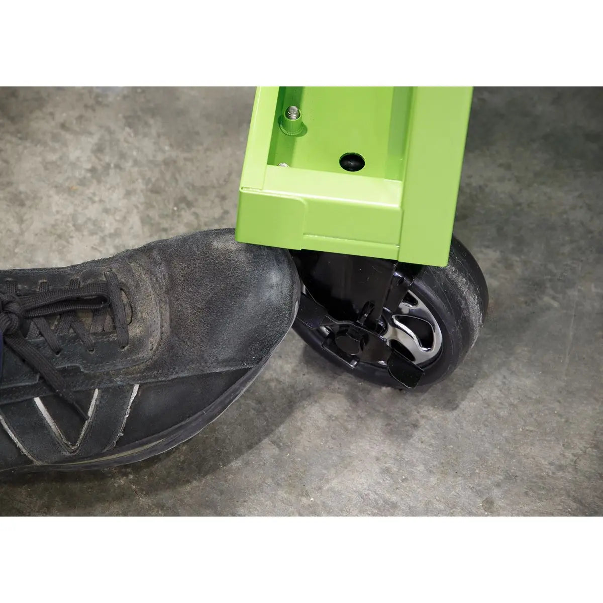 Sealey 4pc Rollcab & Utility Seat Kit with Creeper White Rose Tools