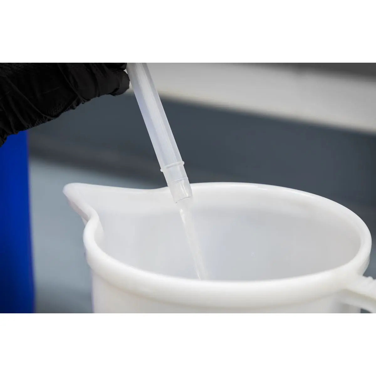 Sealey 5L to 25L Container Syphon Hand Pump White Rose Tools