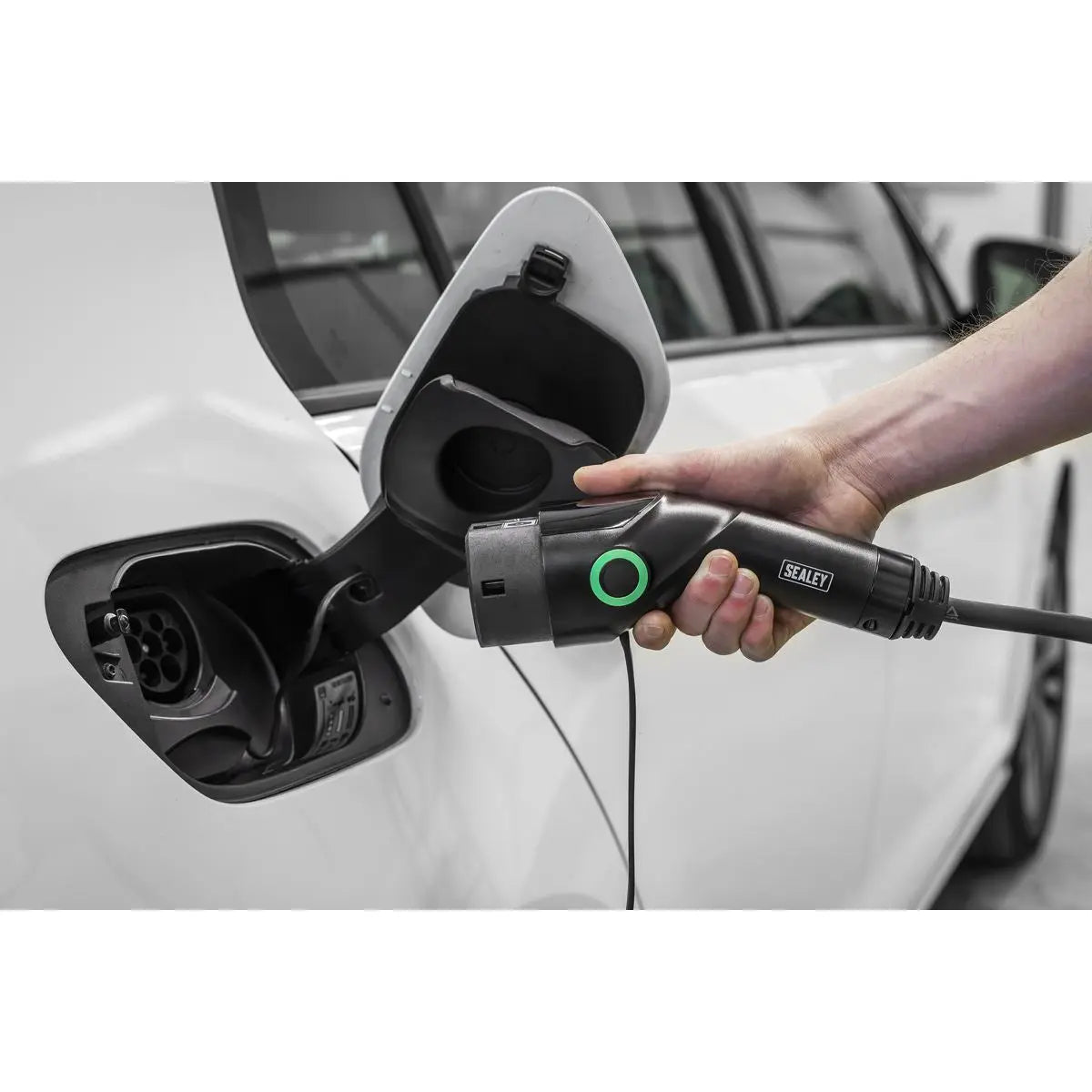 Sealey 5m Type 2 to Type 2 EV Charging Cable 16A(11KW) 3Ph5m 16A (11KW) 3PH Type 2 to Type 2 EV Charging Cable 5m 16A (11KW) 3PH Type 2 to Type 2 EV Charging Cable 5m 16A (11KW) 3PH Type 2 to Type 2 EV Charging Cable White Rose Tools