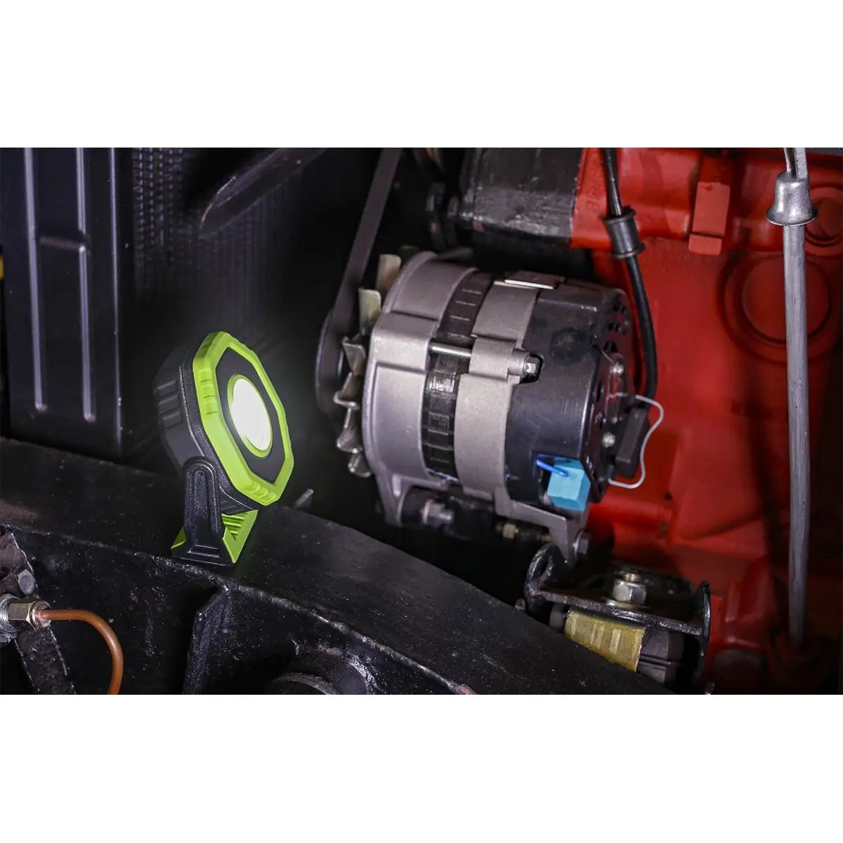 Sealey 7W COB LED 360° Rechargeable Pocket Floodlight with Magnet 700 Lumens  White Rose Tools