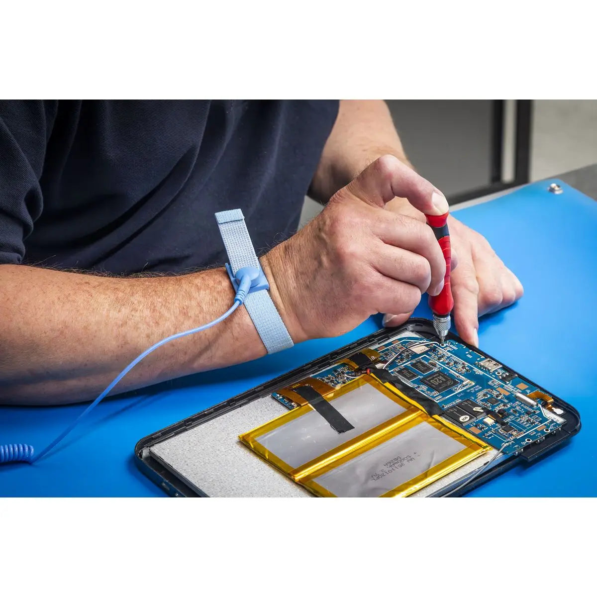 Sealey 900 x 600mm Anti-Static Bench Mat White Rose Tools