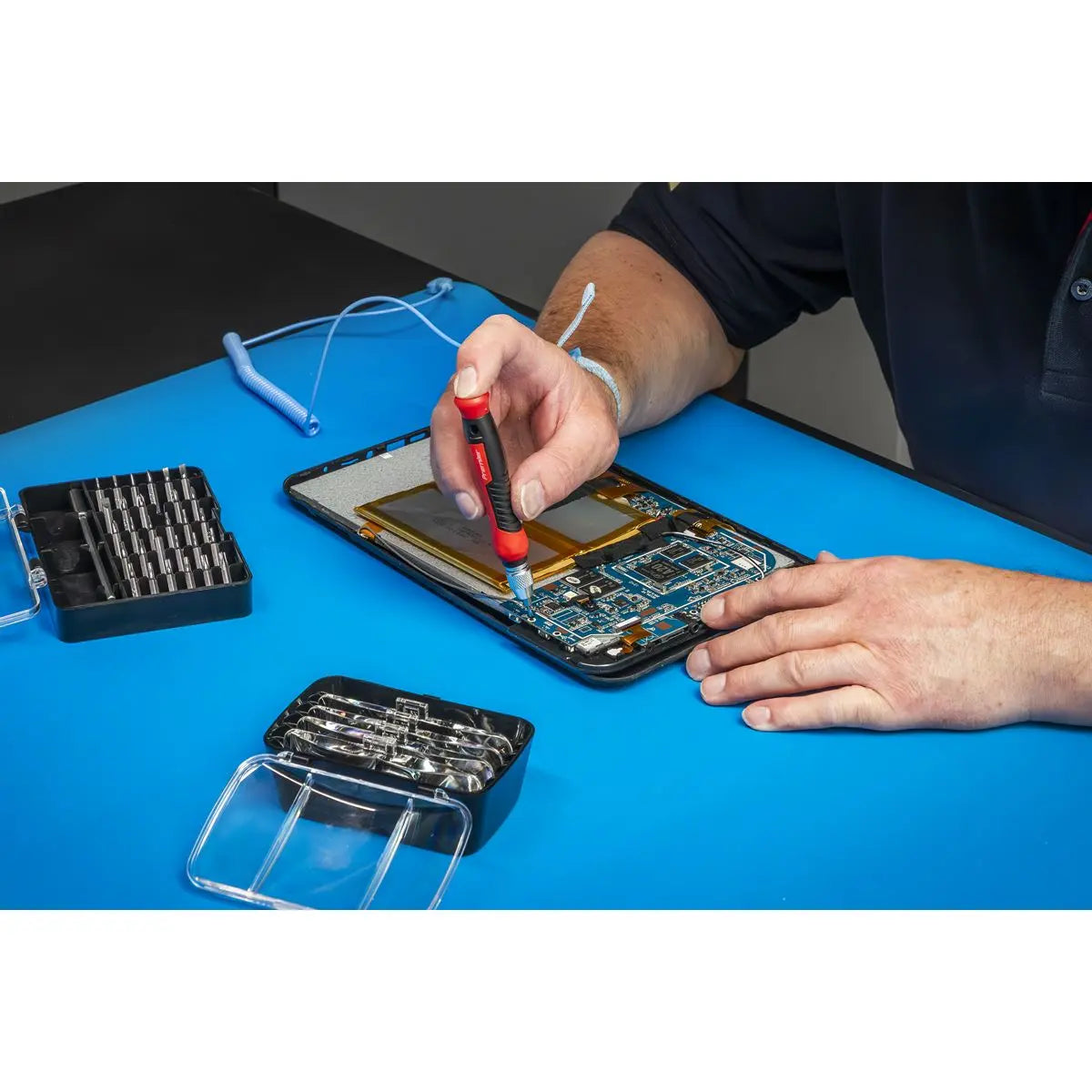 Sealey 900 x 600mm Anti-Static Bench Mat White Rose Tools