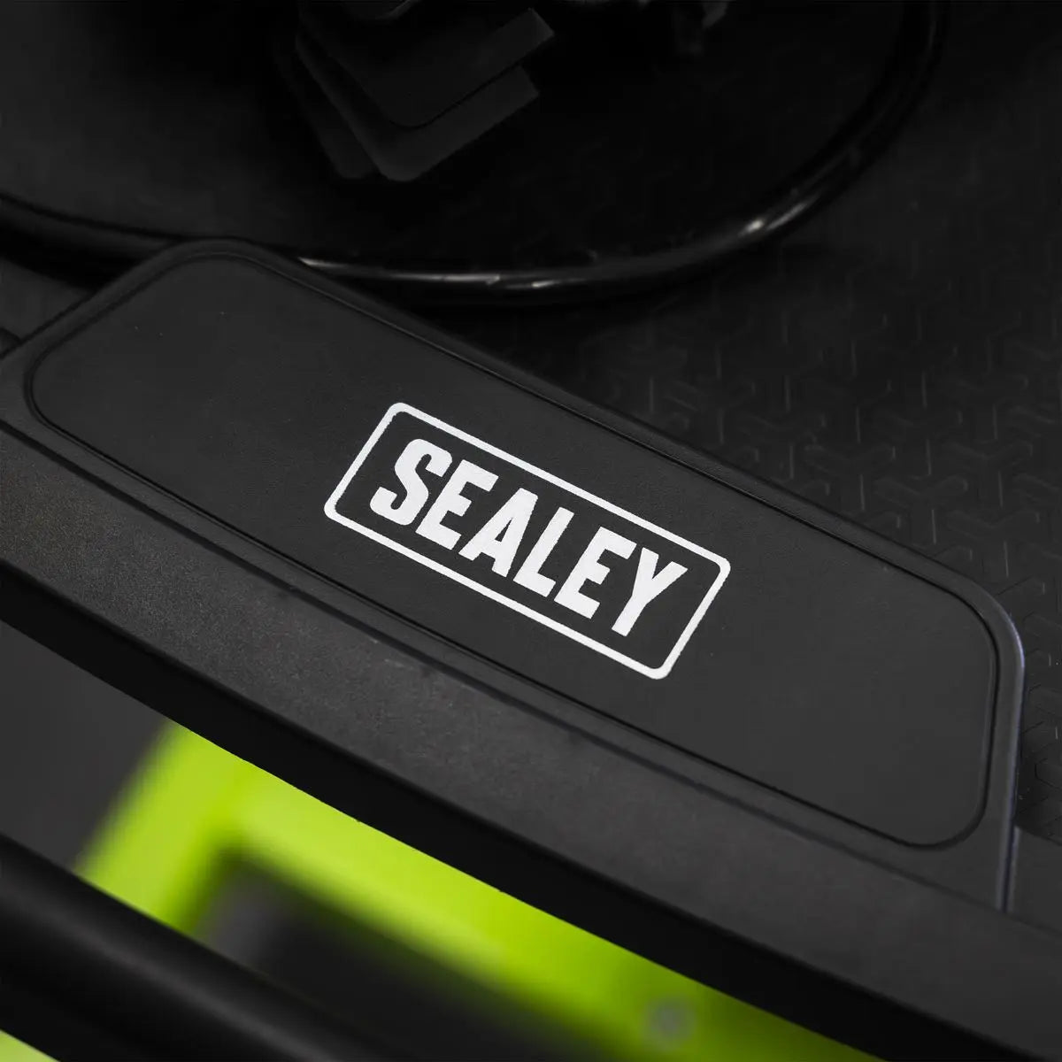 Sealey Adjustable-Height Mobile Workstation with Removeable Top Tray White Rose Tools